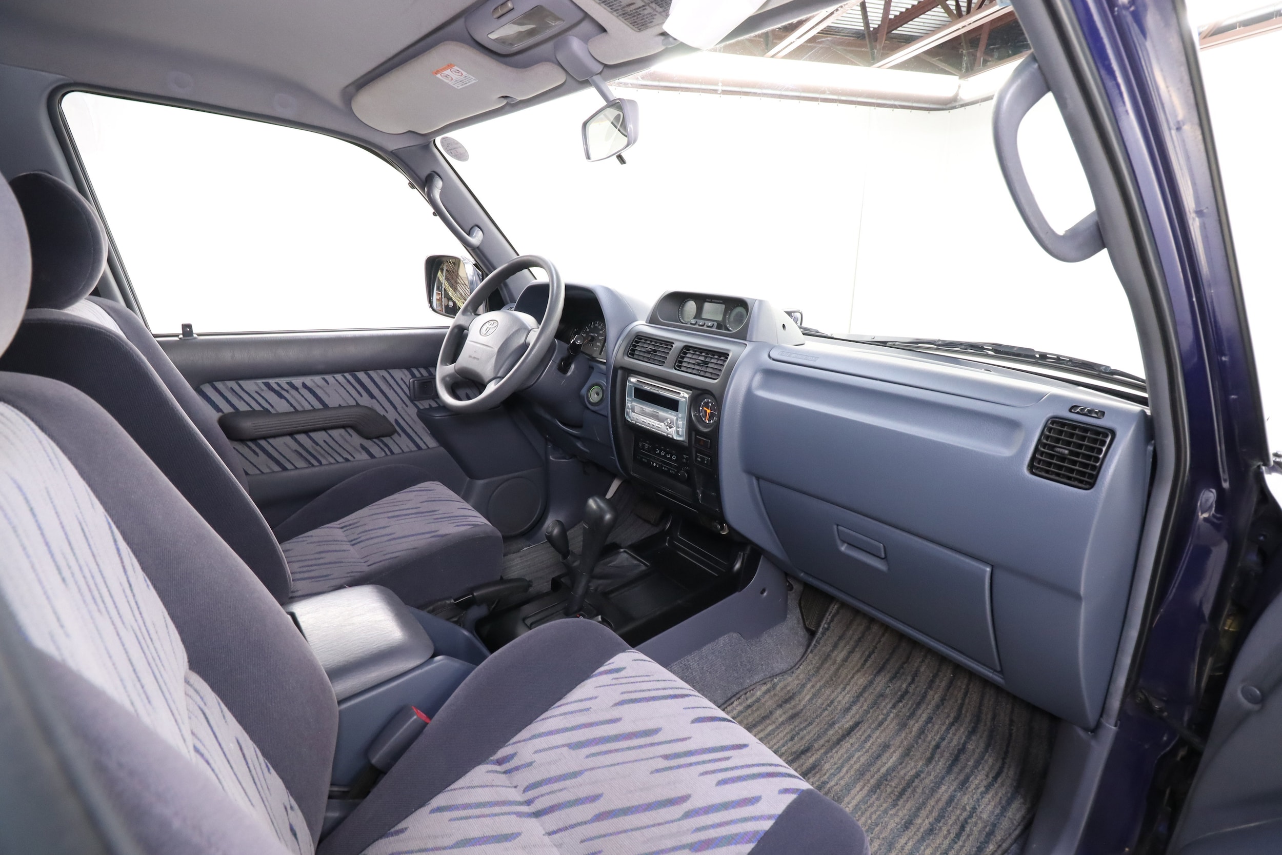 1999 Toyota Land Cruiser Prado 17