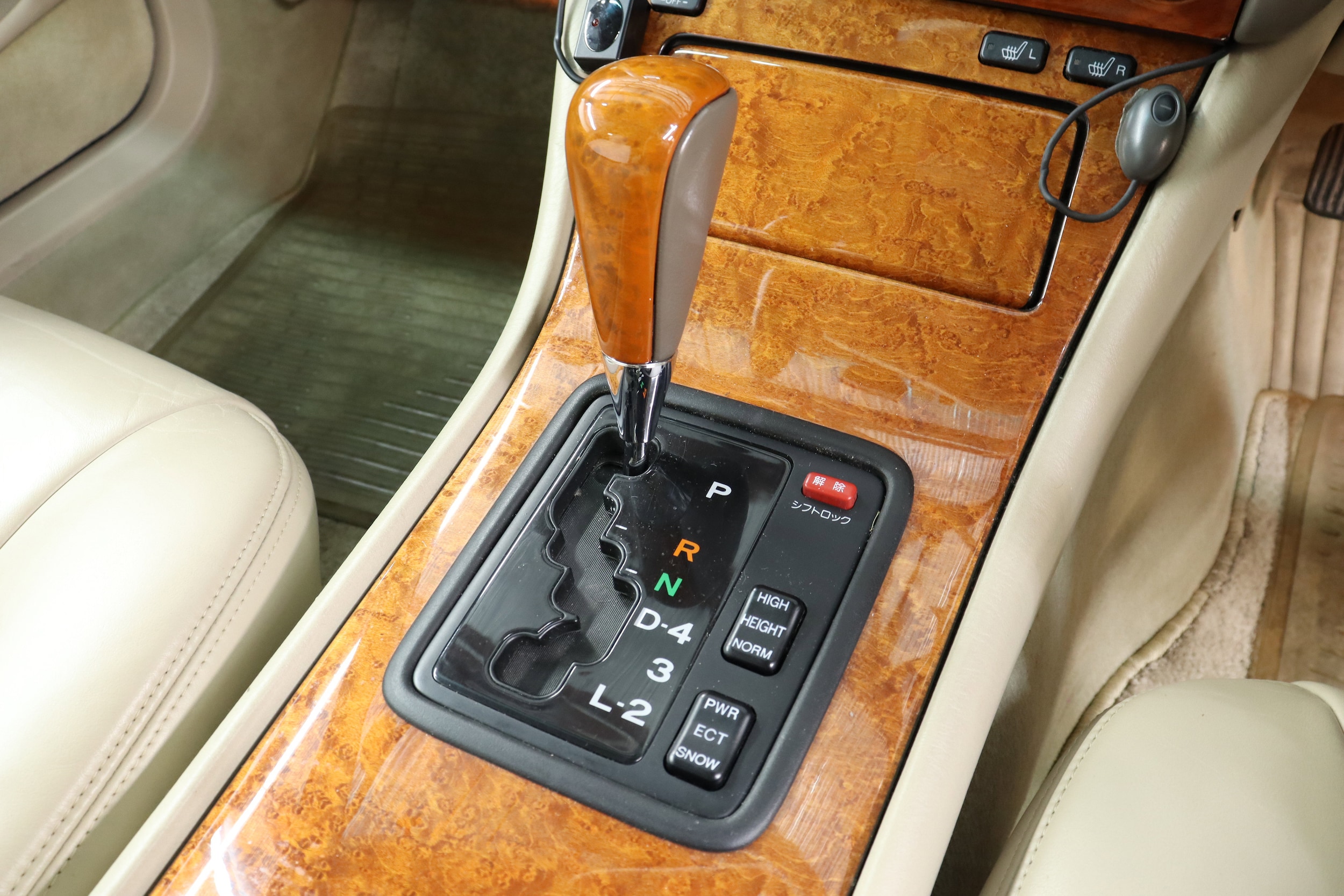 1999 Toyota Celsior 15