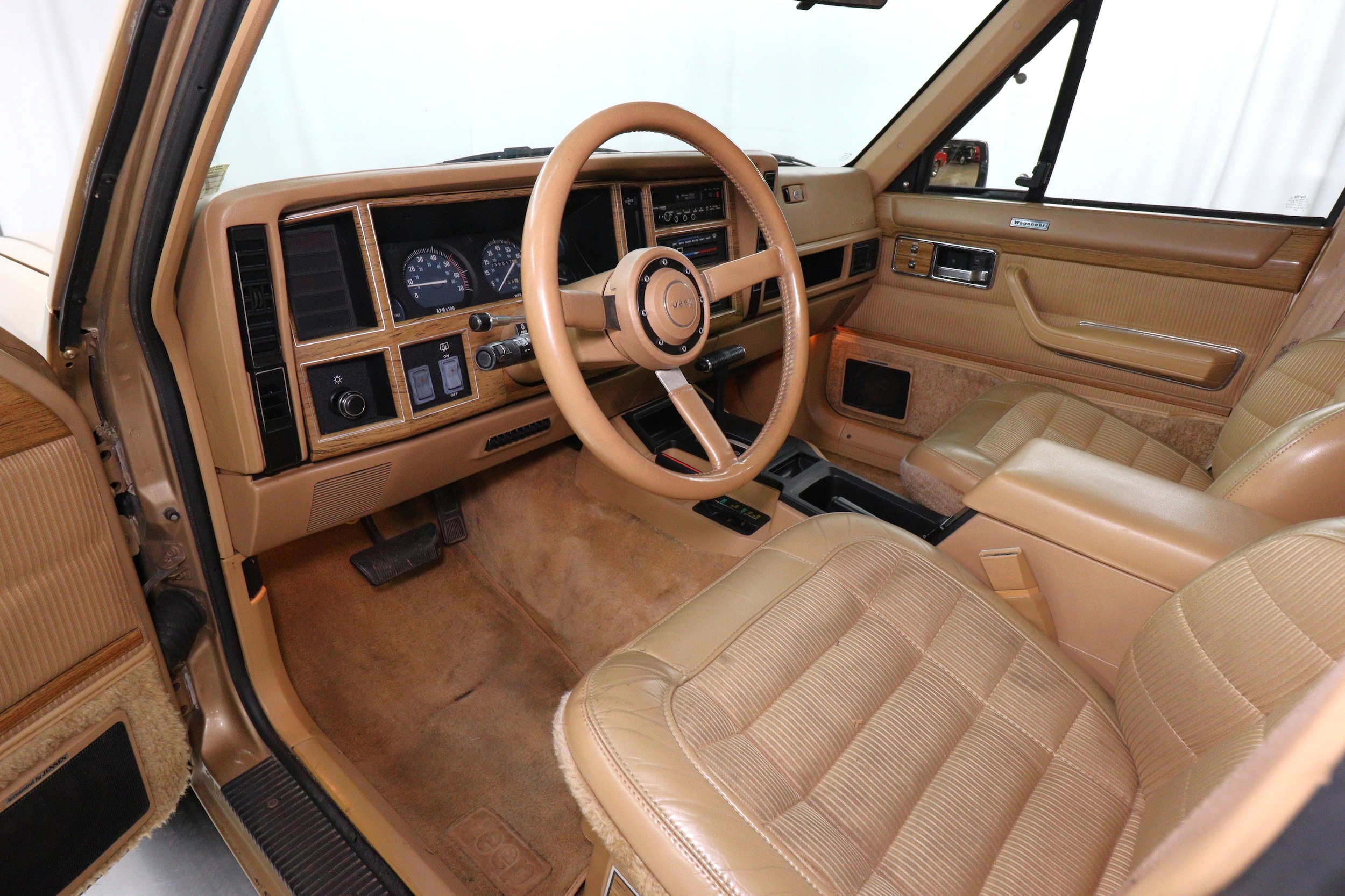 1987 Jeep Wagoneer 9
