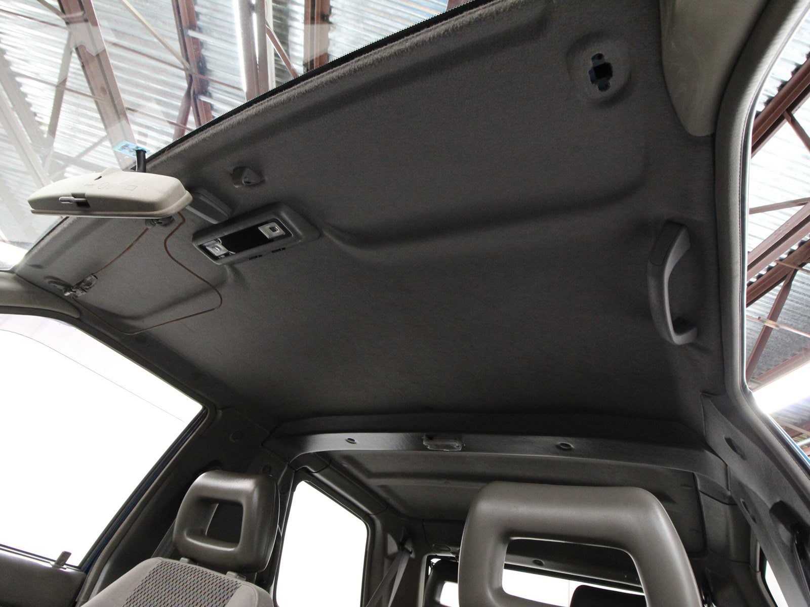 1995 Isuzu Mu 24