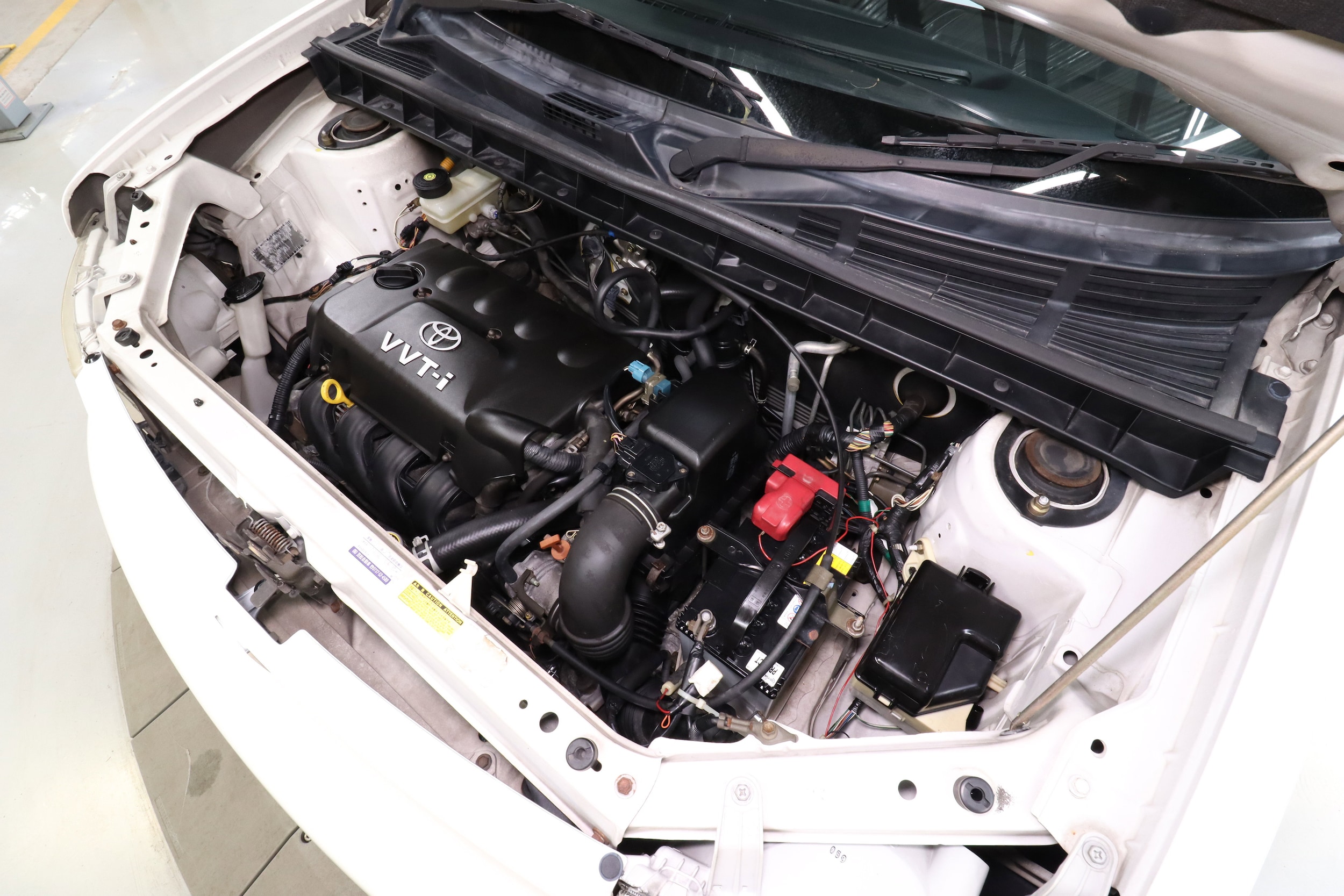 2000 Toyota bB 27