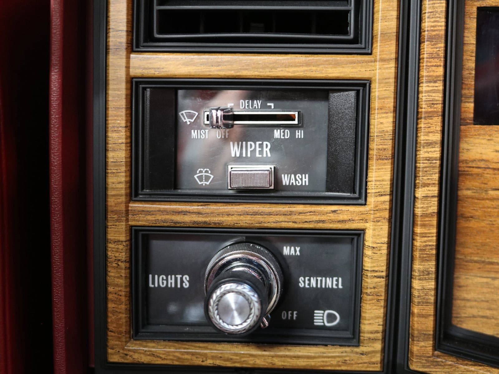 1985 Cadillac Biarritz 56