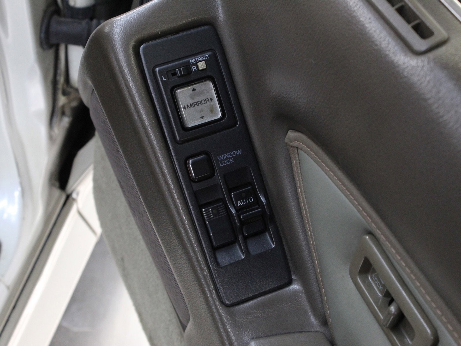 1989 Toyota Soarer 19