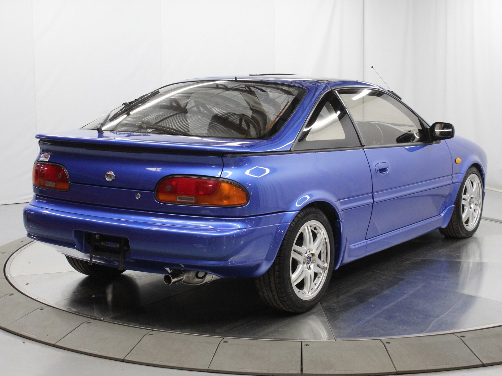 1992 Nissan Sunny 9
