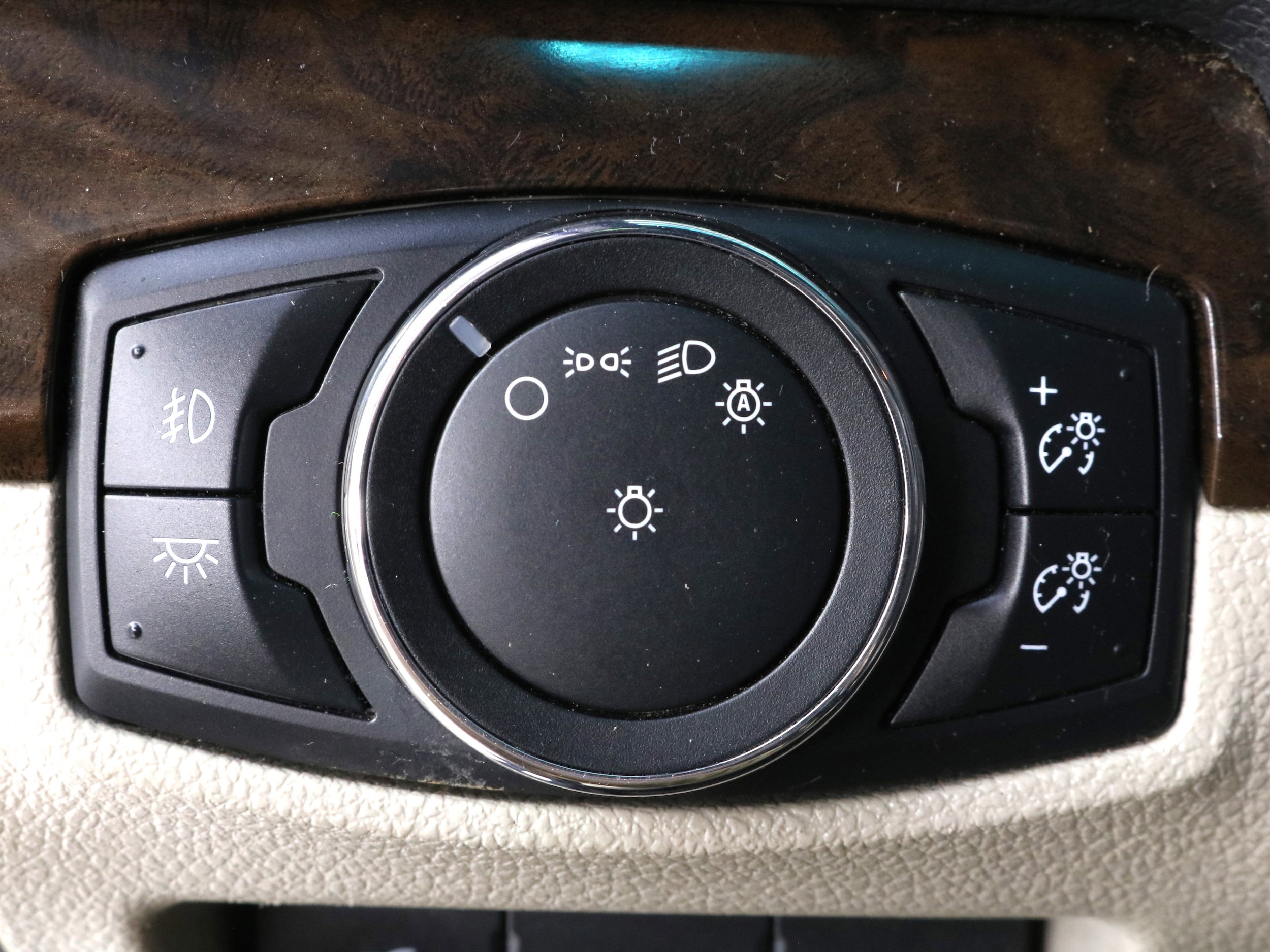 2015 Ford Explorer 58