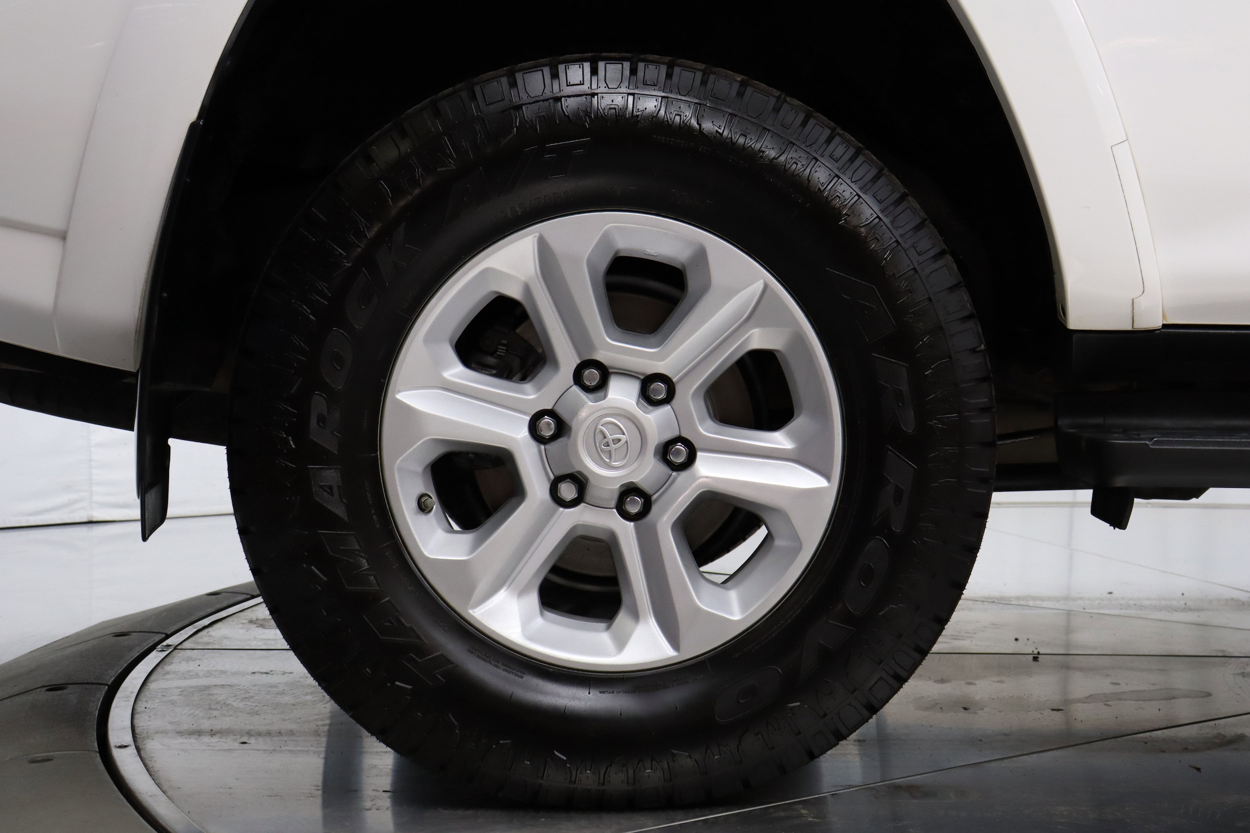 2014 Toyota 4Runner 34