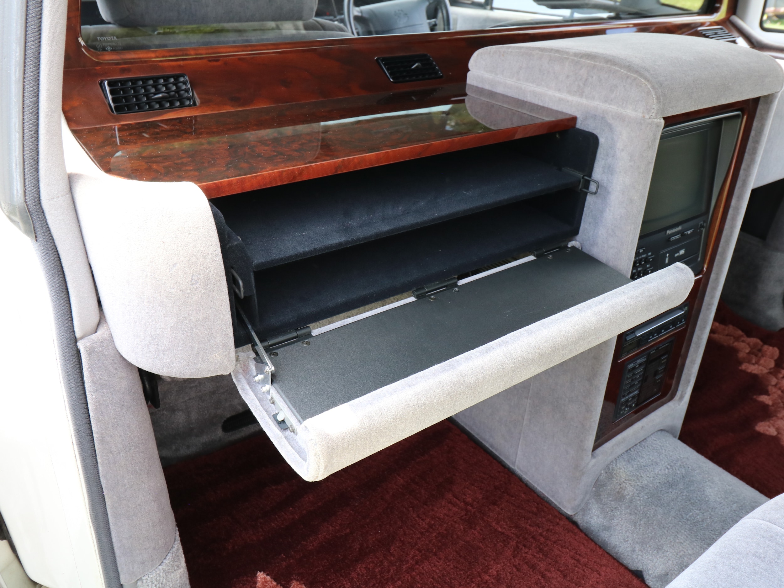 1996 Toyota Century 34
