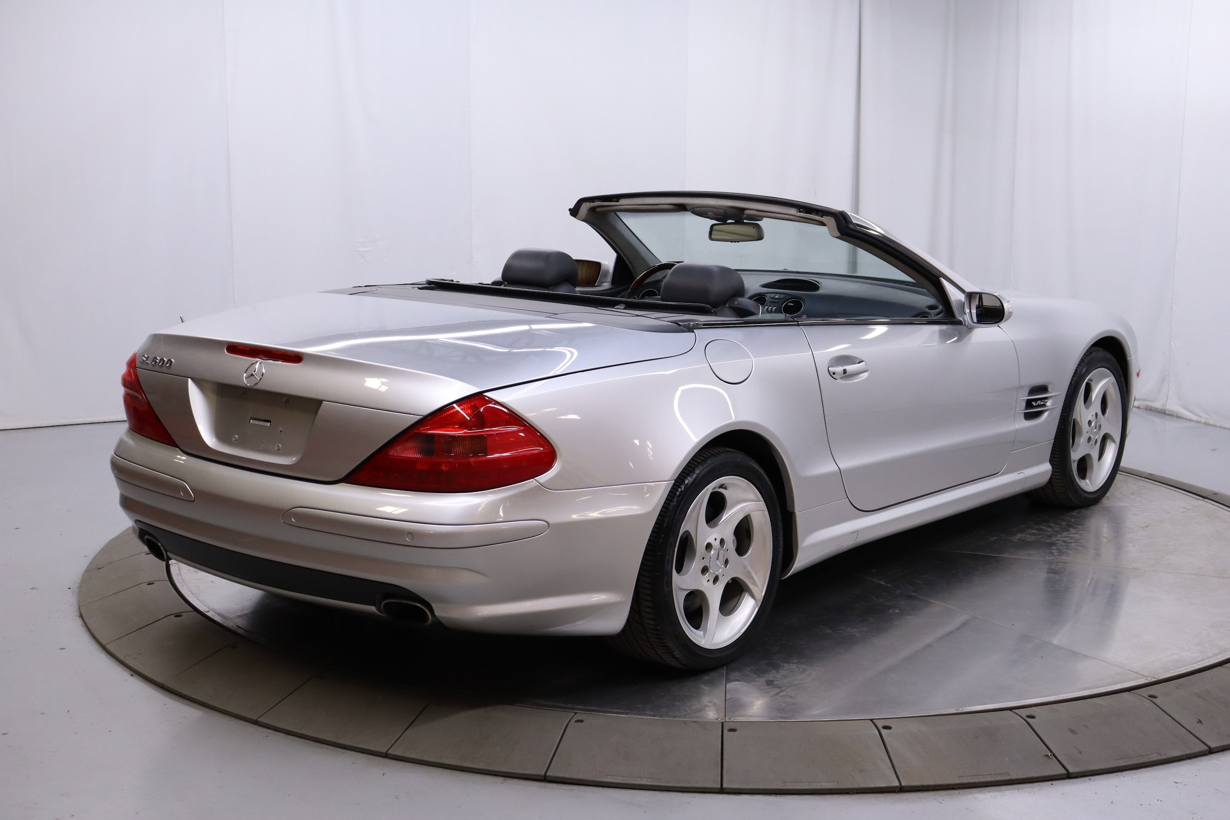 2004 Mercedes-Benz SL-Class 17