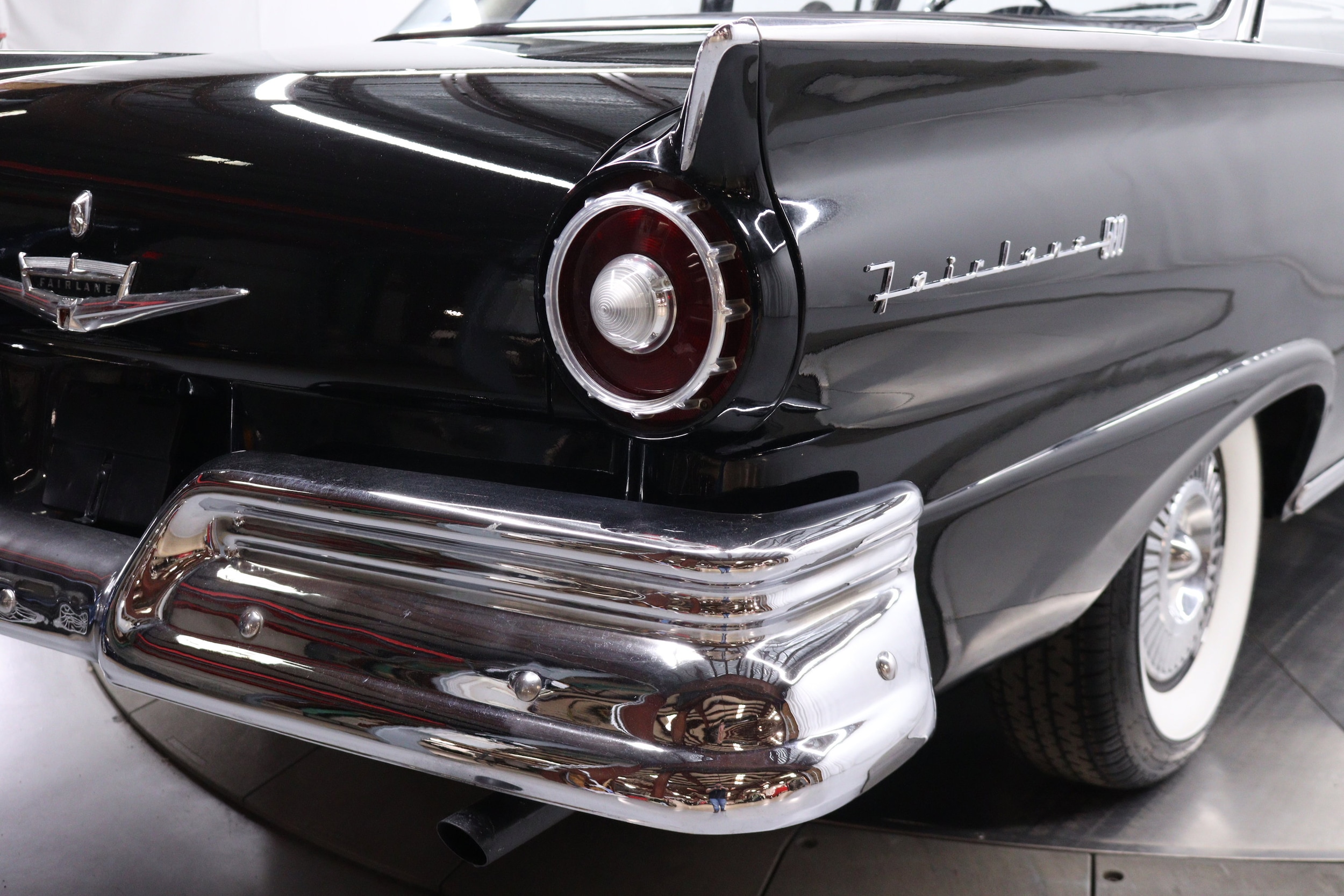 1957 Ford Fairlane 57