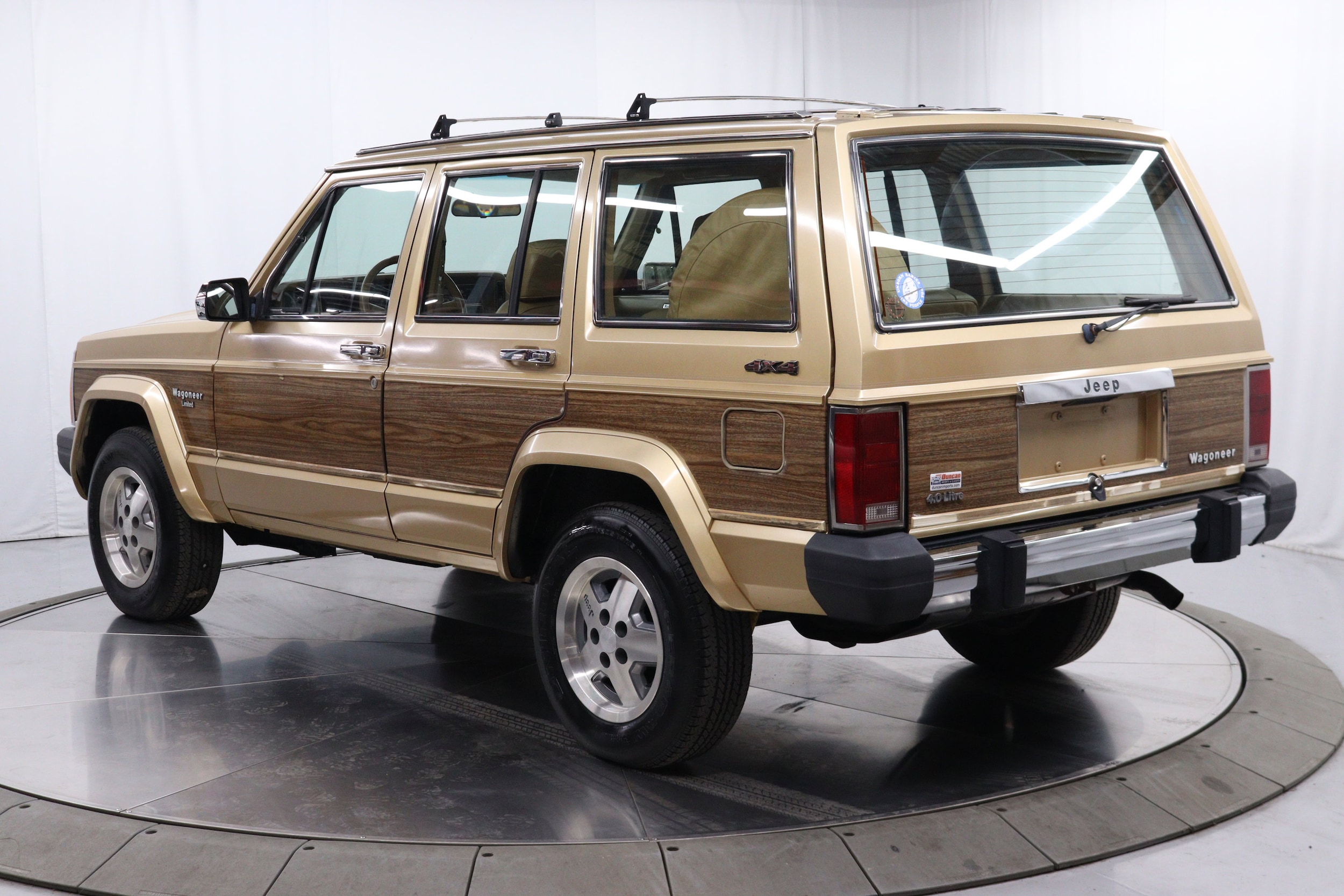 1987 Jeep Wagoneer 5