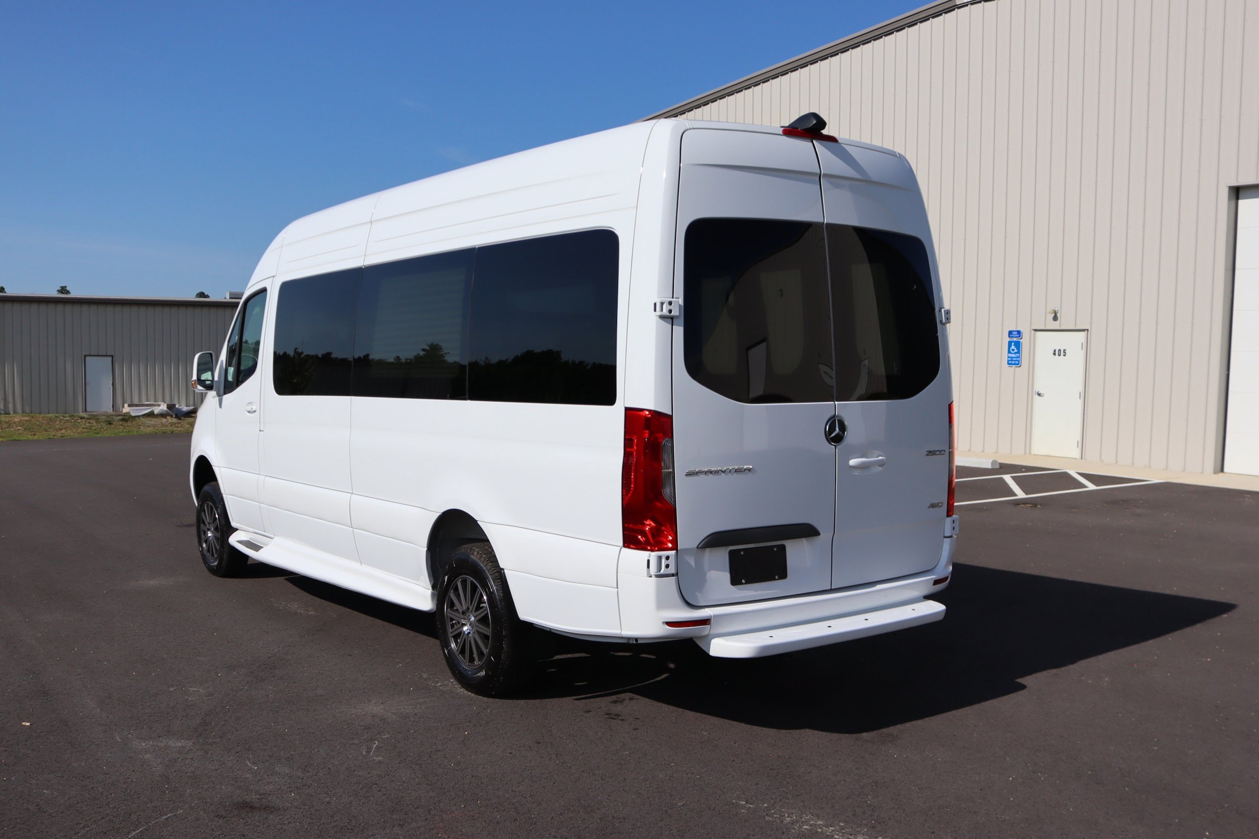 2025 Mercedes-Benz Sprinter 2500 15
