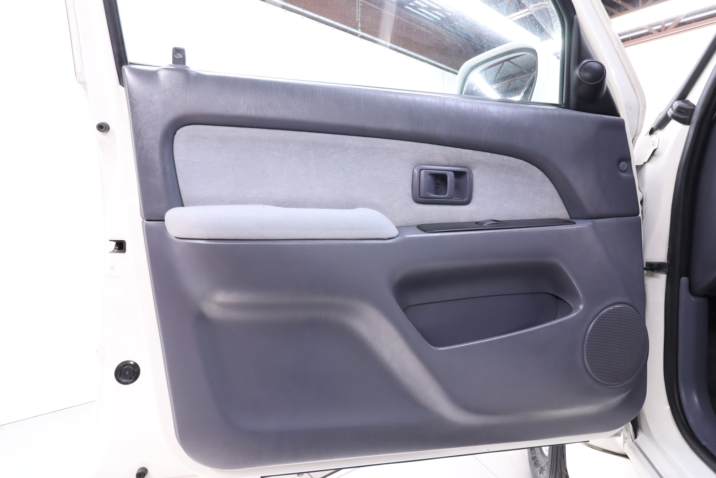 1999 Toyota Hilux 23