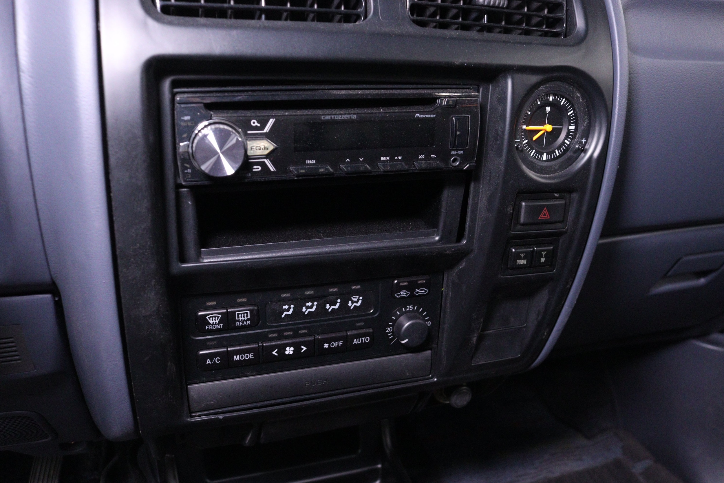 1997 Toyota Landcruiser Prado 14