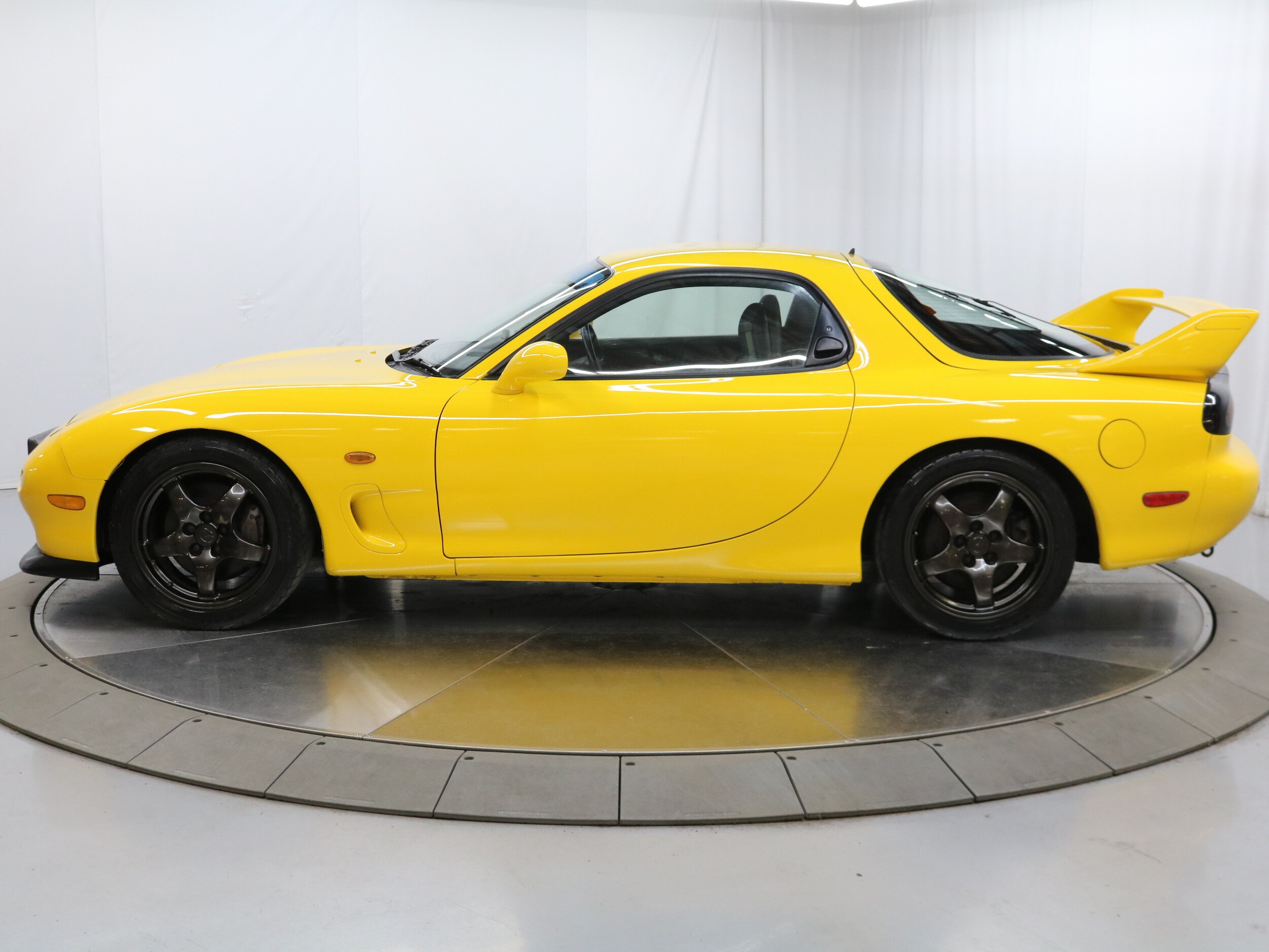 1997 Mazda RX-7 4