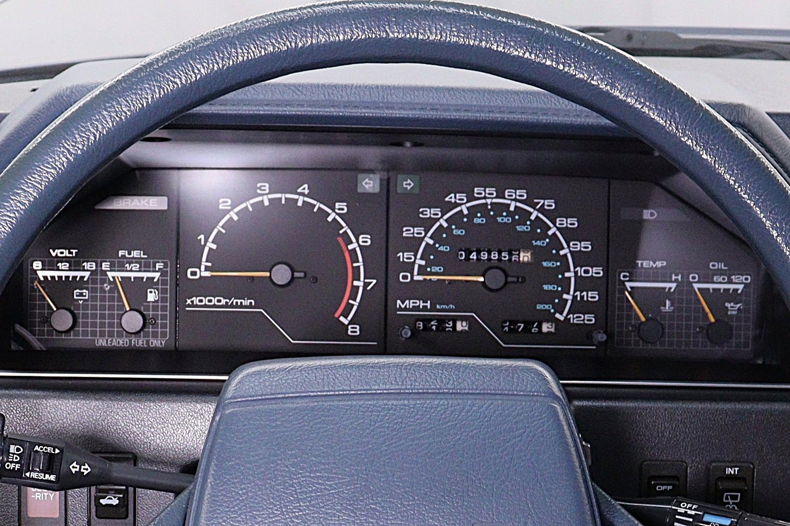 1987 Nissan Maxima 11