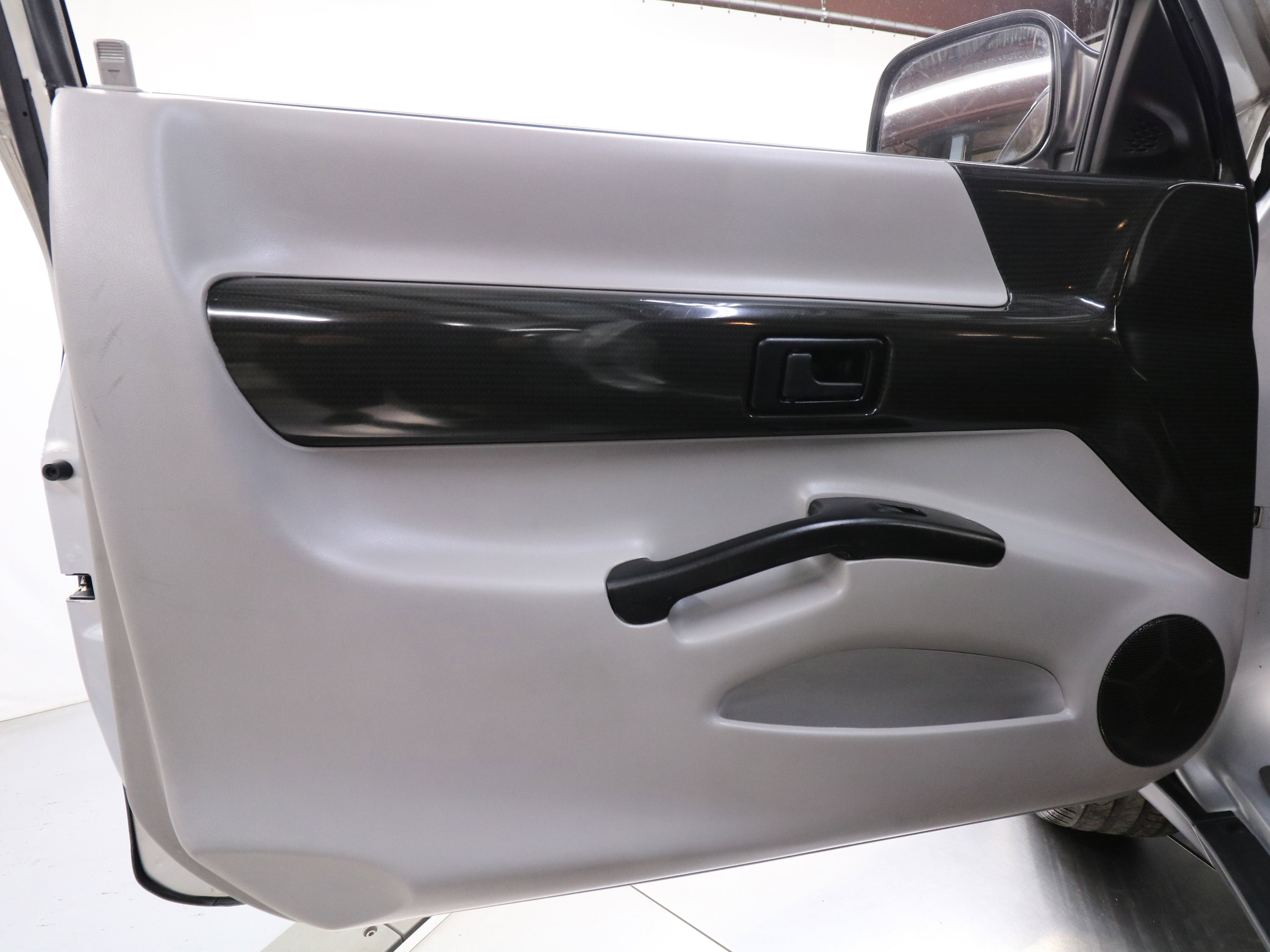 1997 Isuzu Vehicross 20