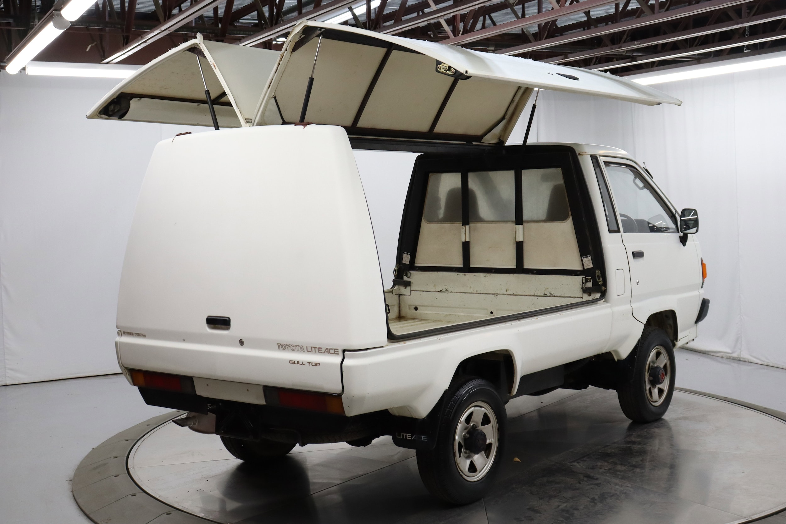1991 Toyota Liteace 16