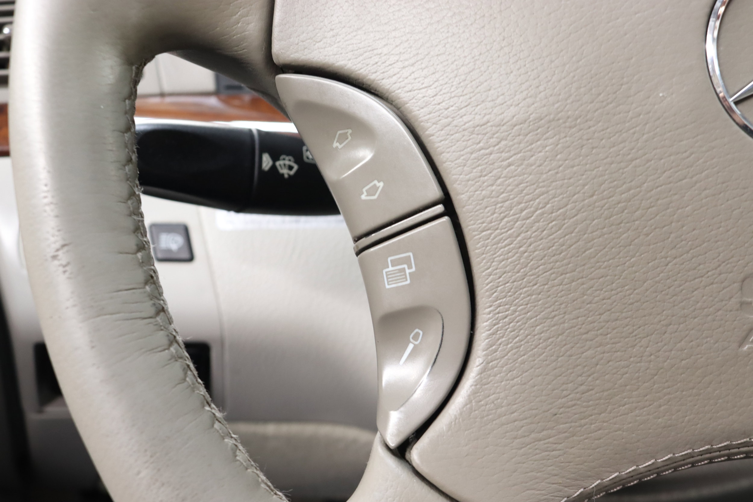 2000 Mercedes-Benz S500 62