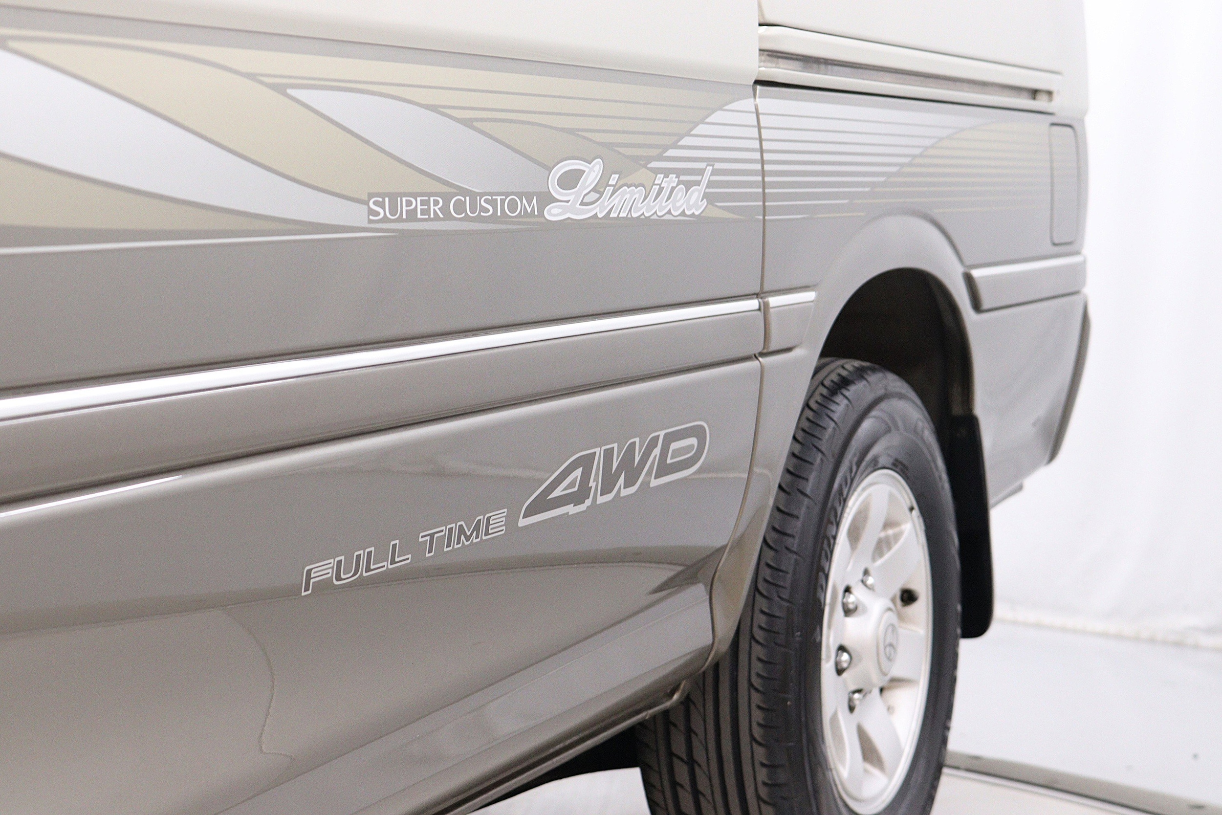 1997 Toyota Hiace 83