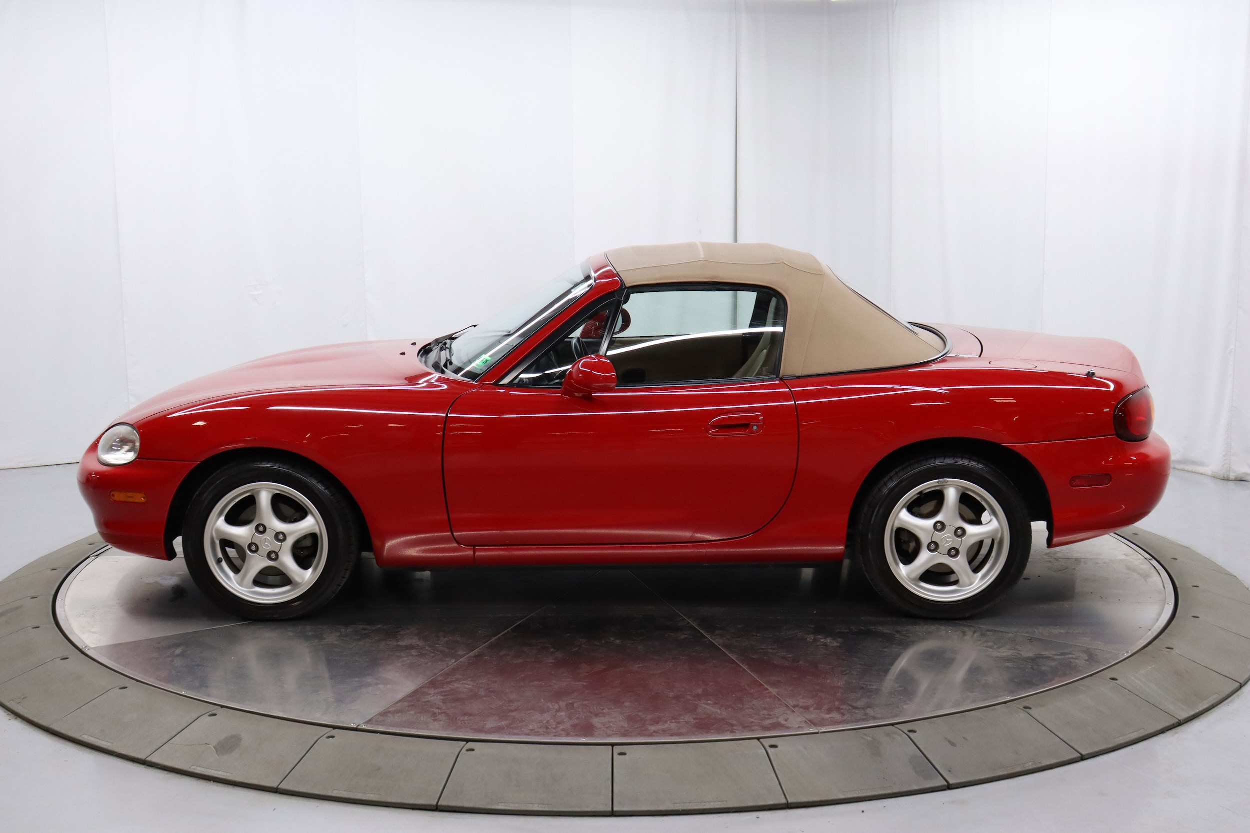 1999 Mazda MX-5 Miata 6