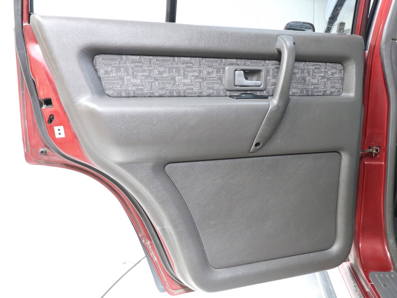 1998 Isuzu Bighorn 25