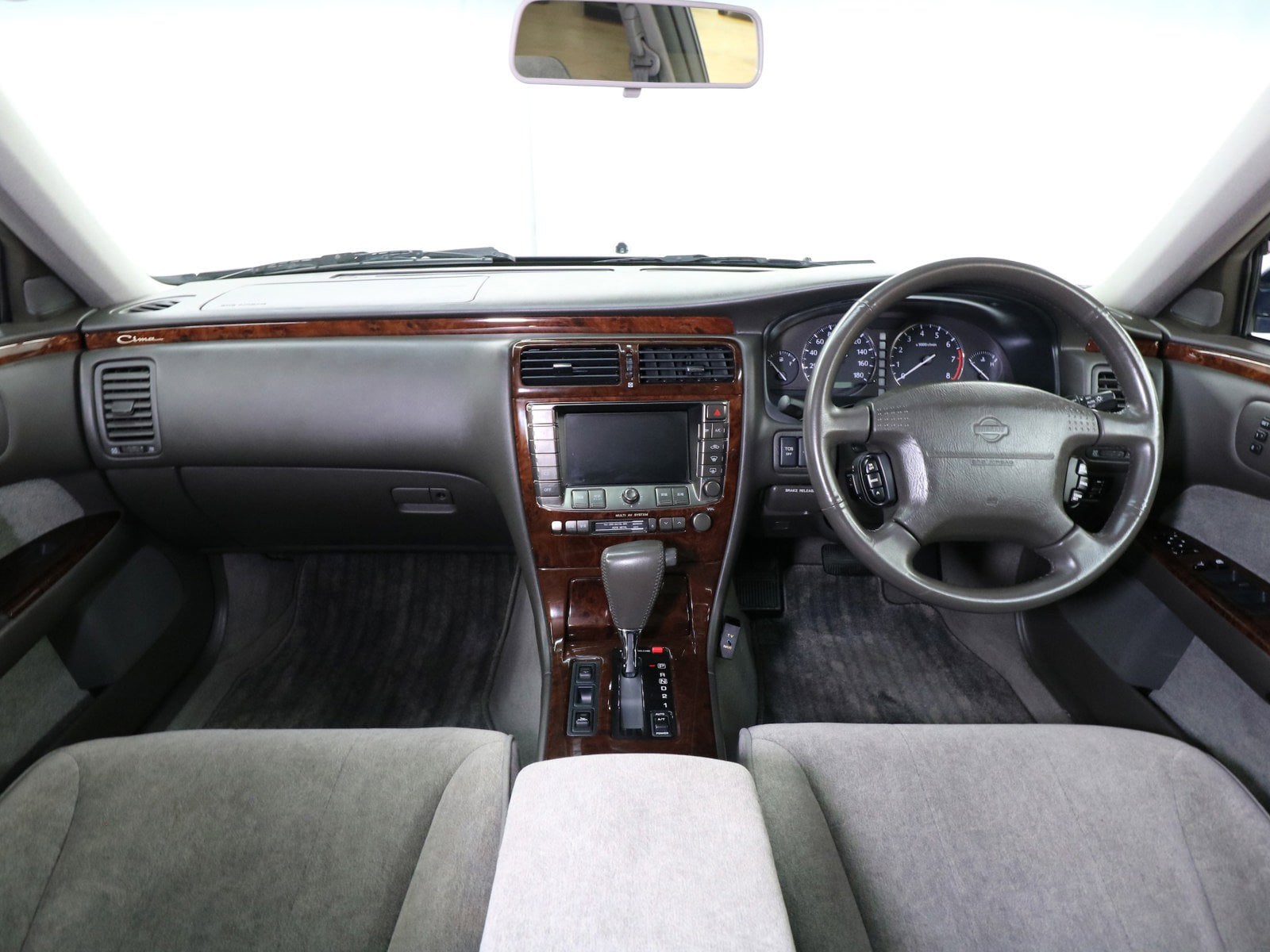 1998 Nissan Cima 43