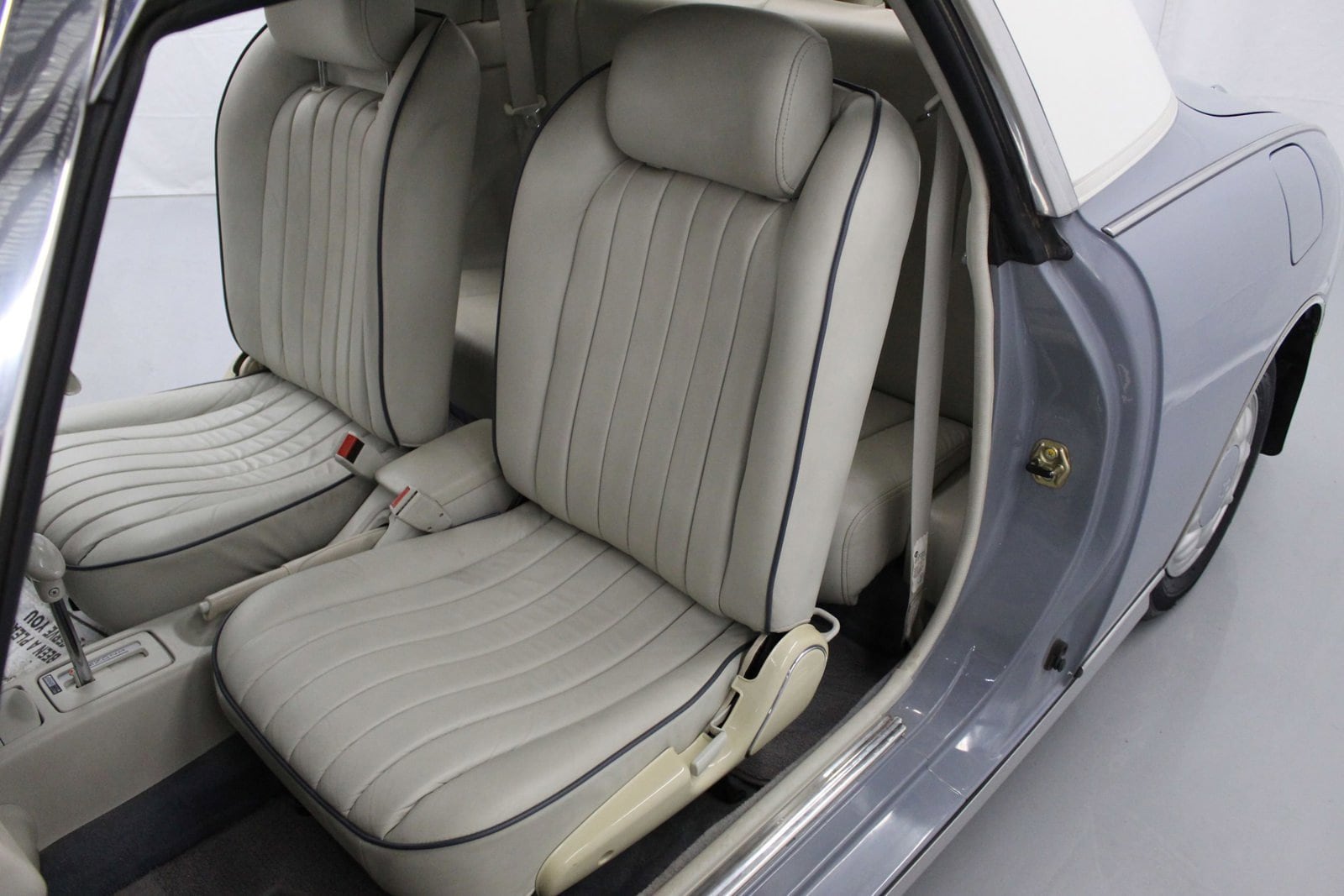 1991 Nissan Figaro 27