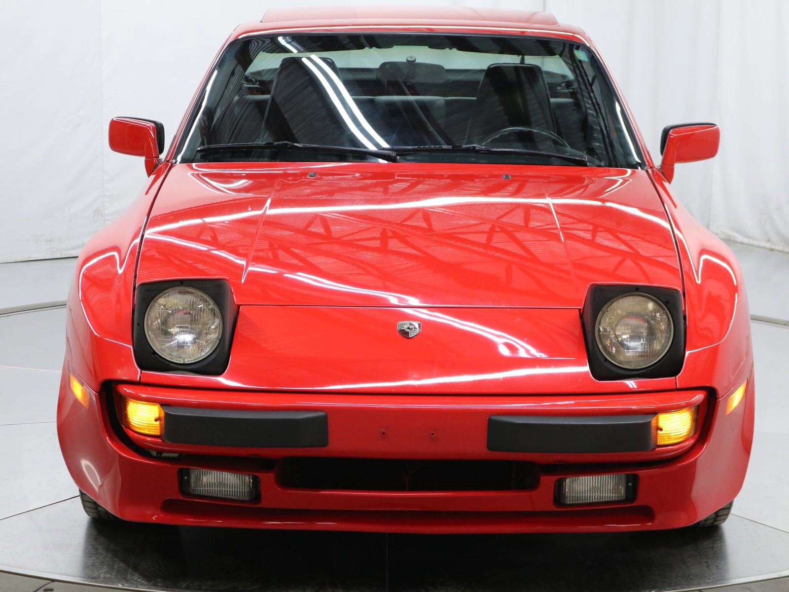 1986 Porsche 944 10