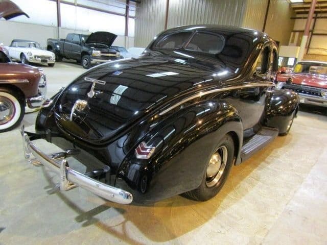 1940 Ford Street Rod 7
