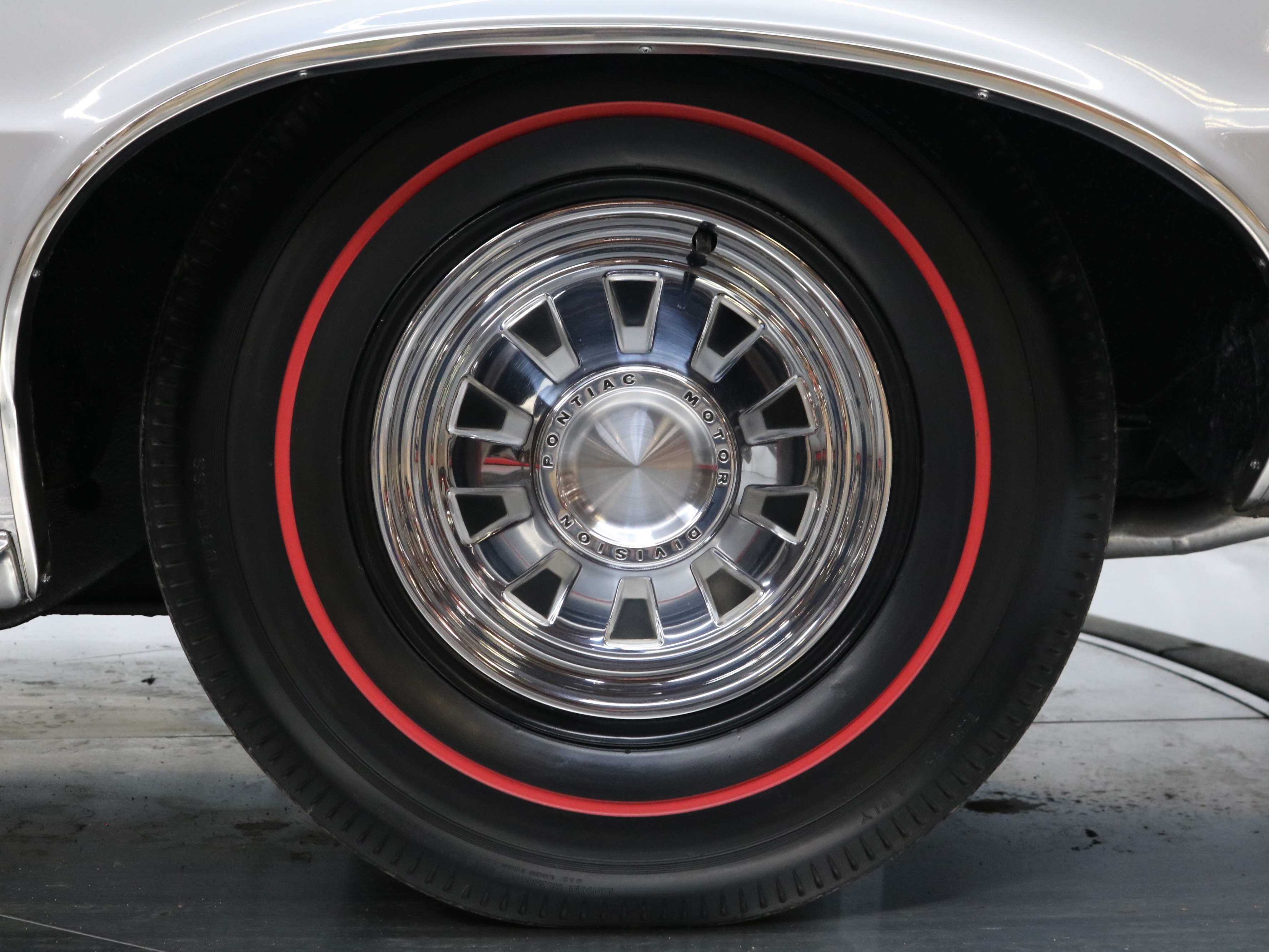 1964 Pontiac GTO 24