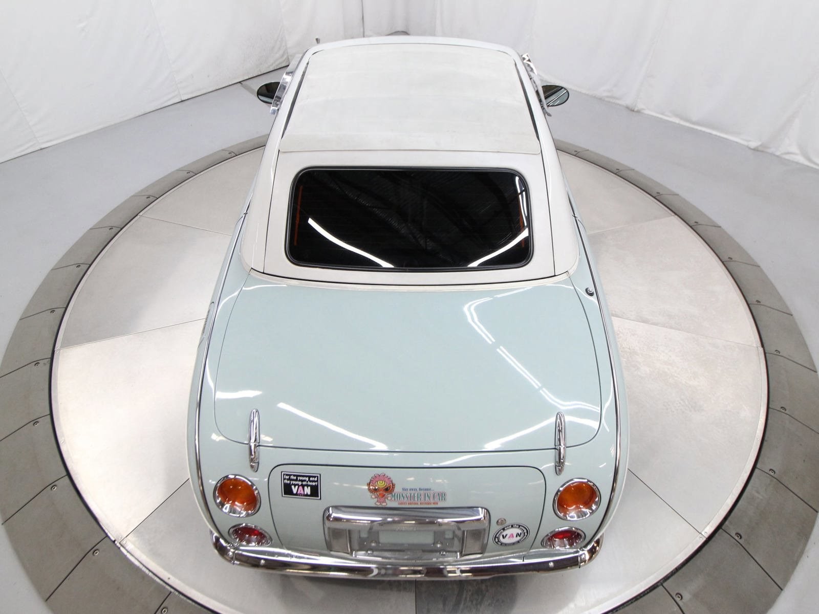 1991 Nissan Figaro 38