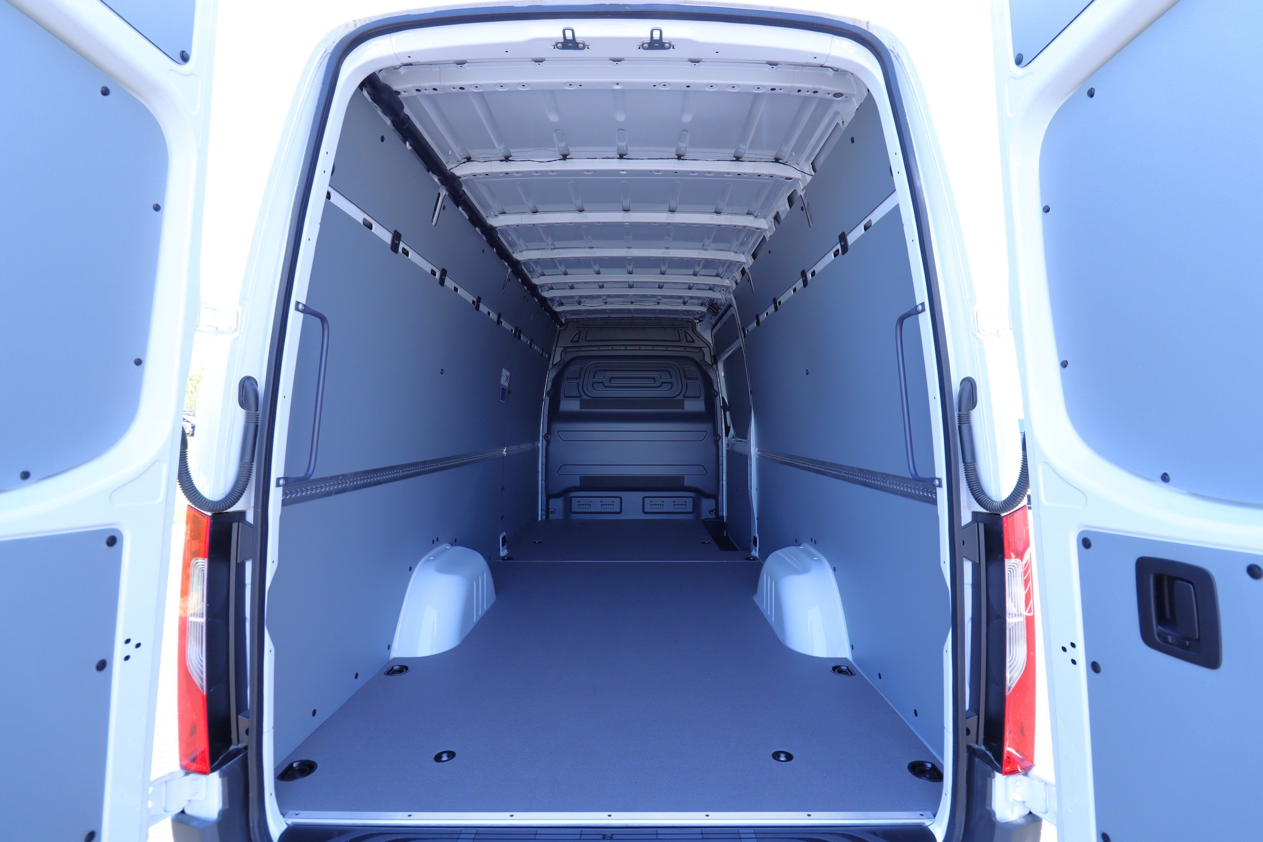 2025 Mercedes-Benz Sprinter 2500 24