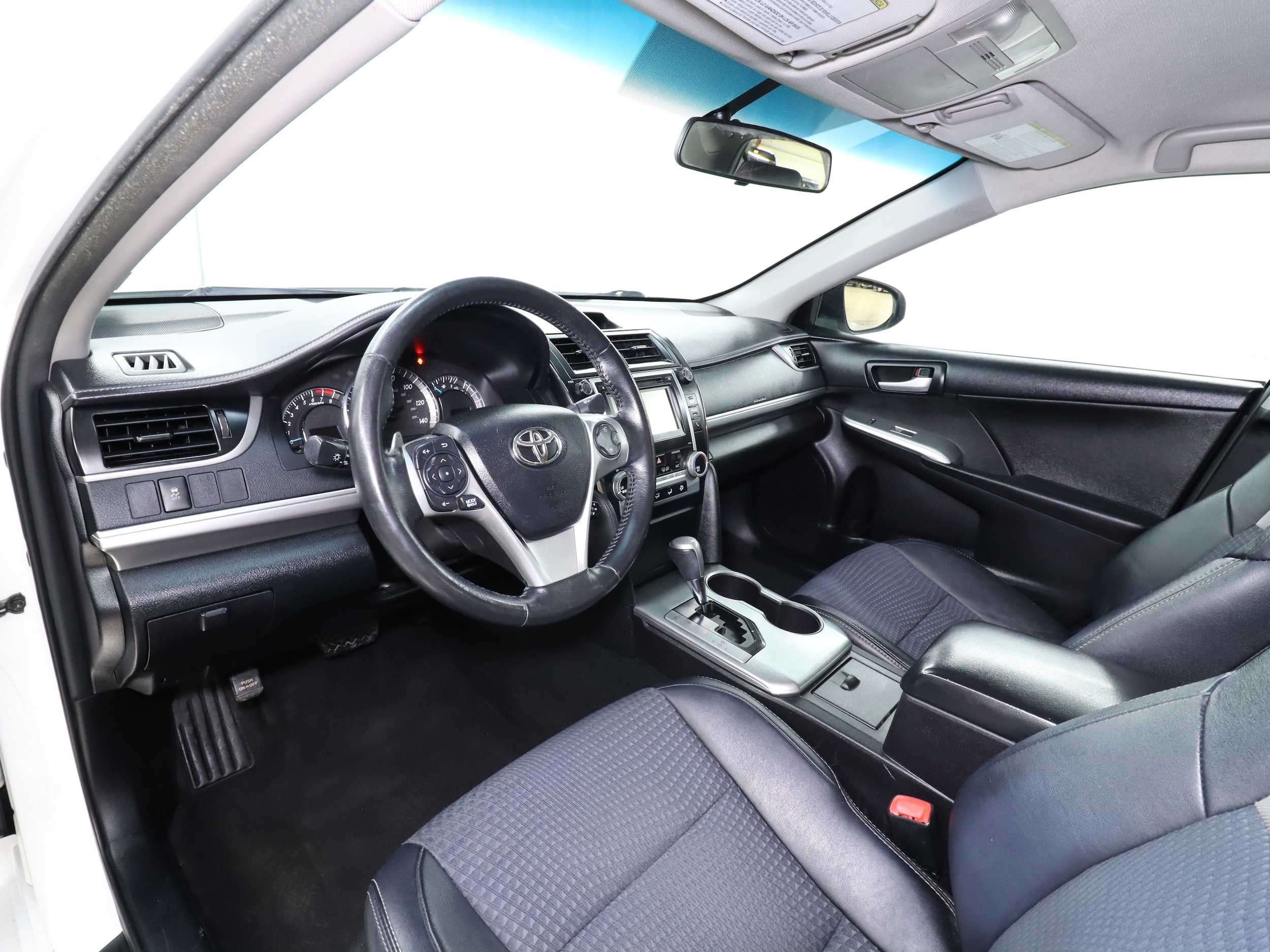 2014 Toyota Camry 9