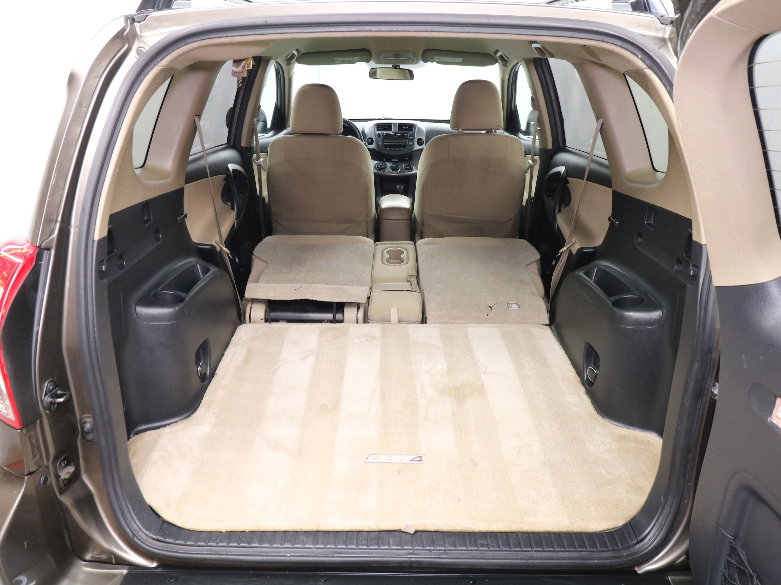 2010 Toyota RAV4 29