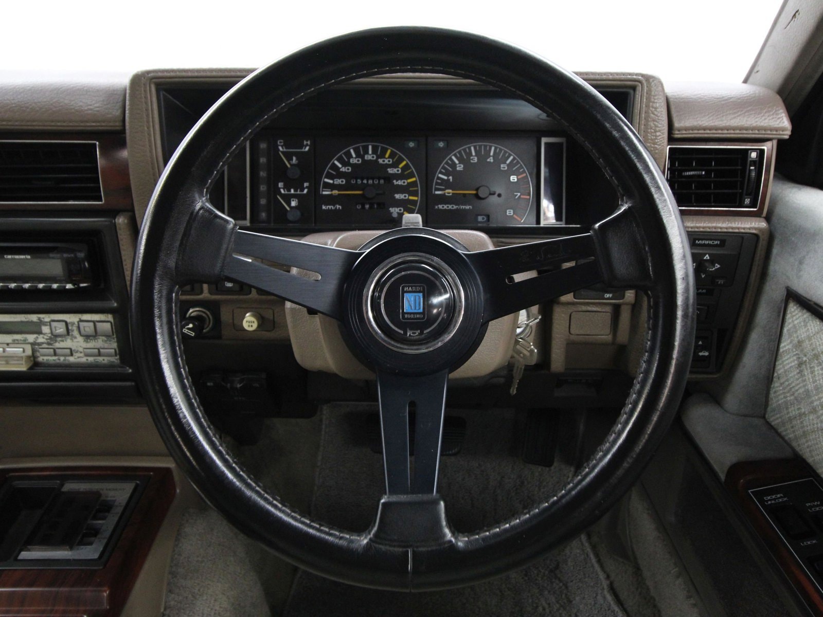 1983 Nissan Gloria 9