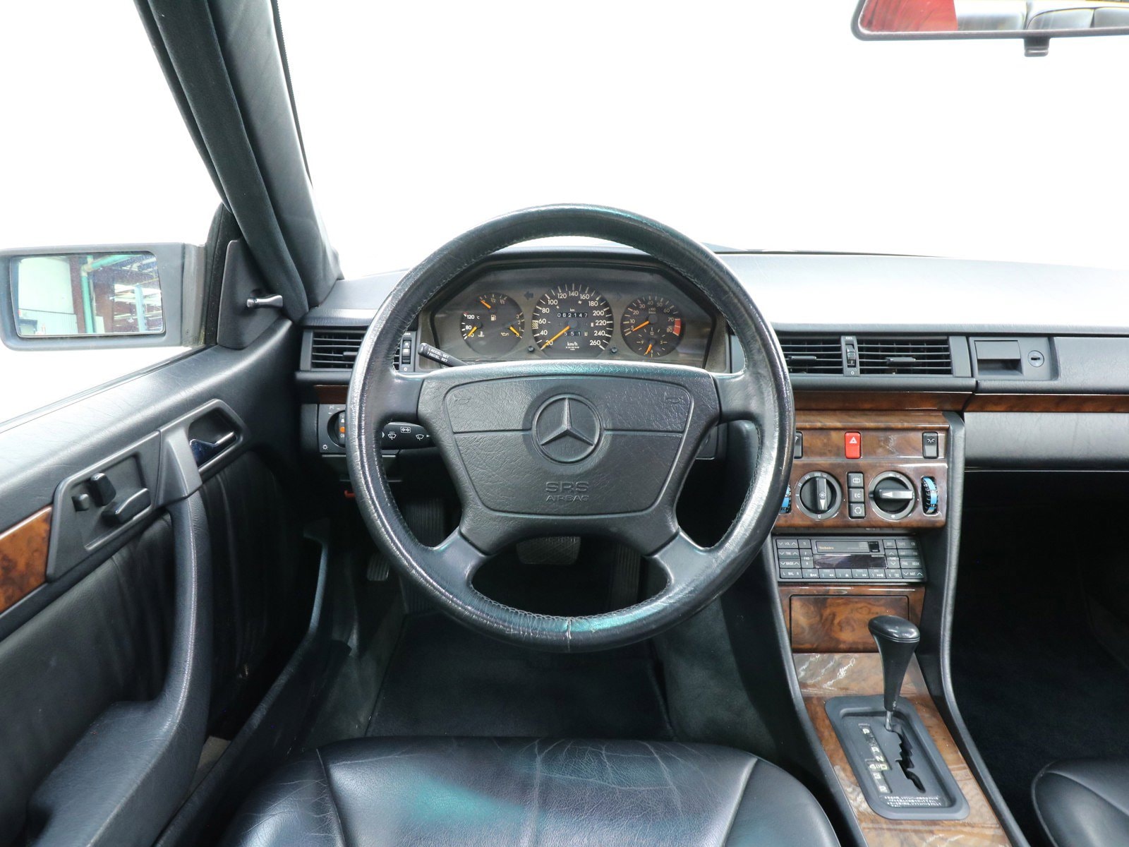 1992 Mercedes-Benz 300CE 13