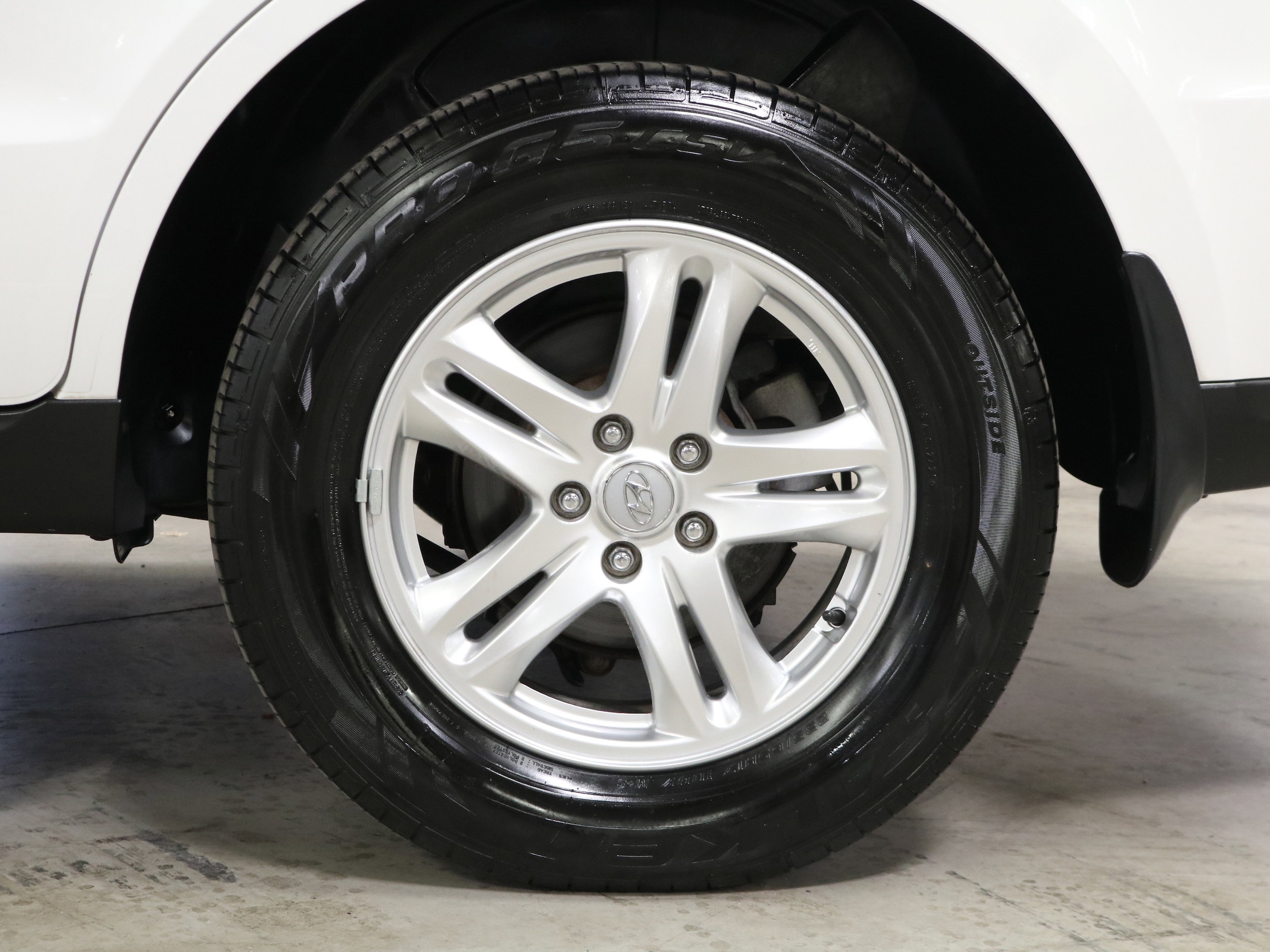 2012 Hyundai Santa Fe 34