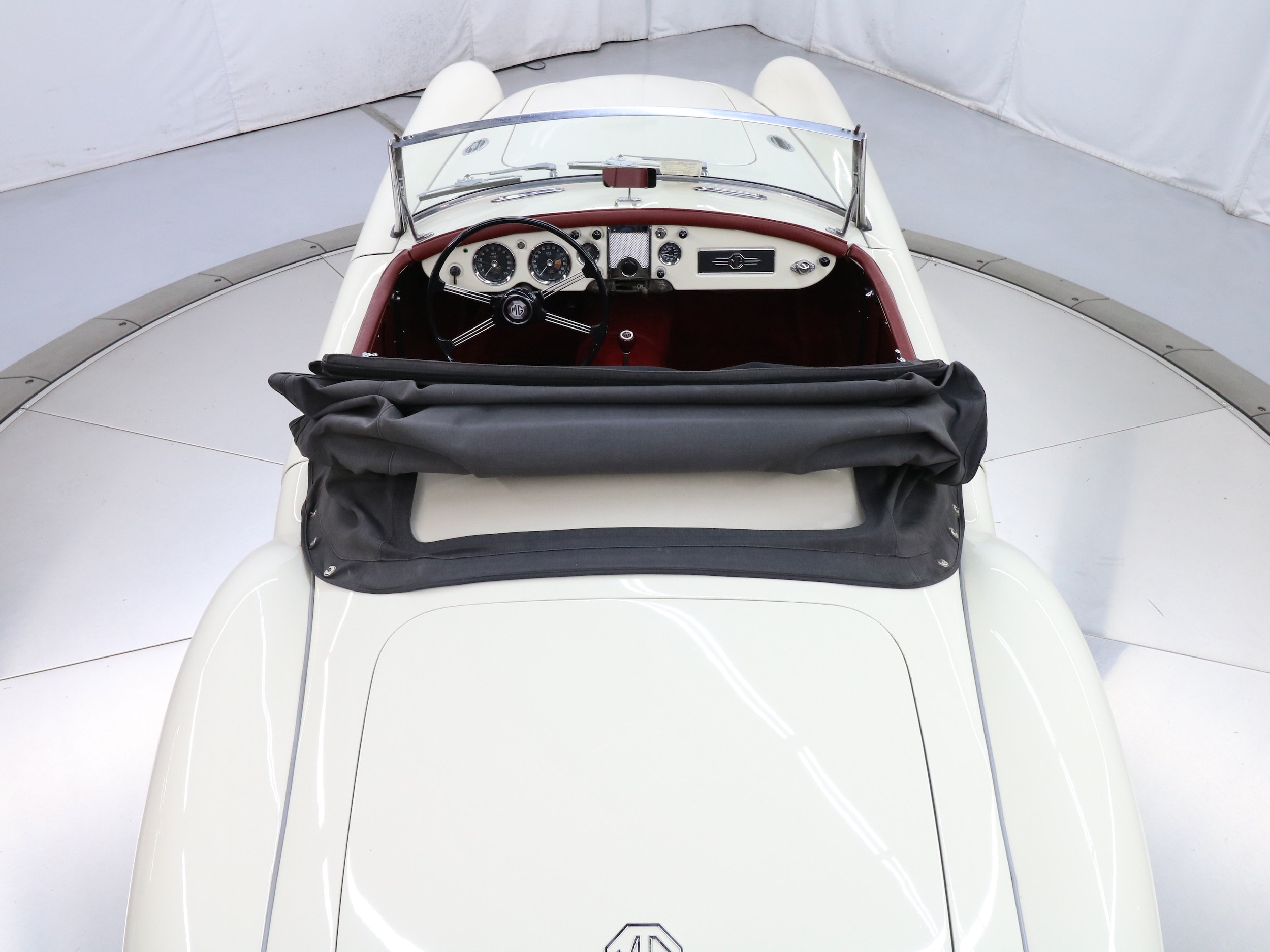1961 MG Roadster 38