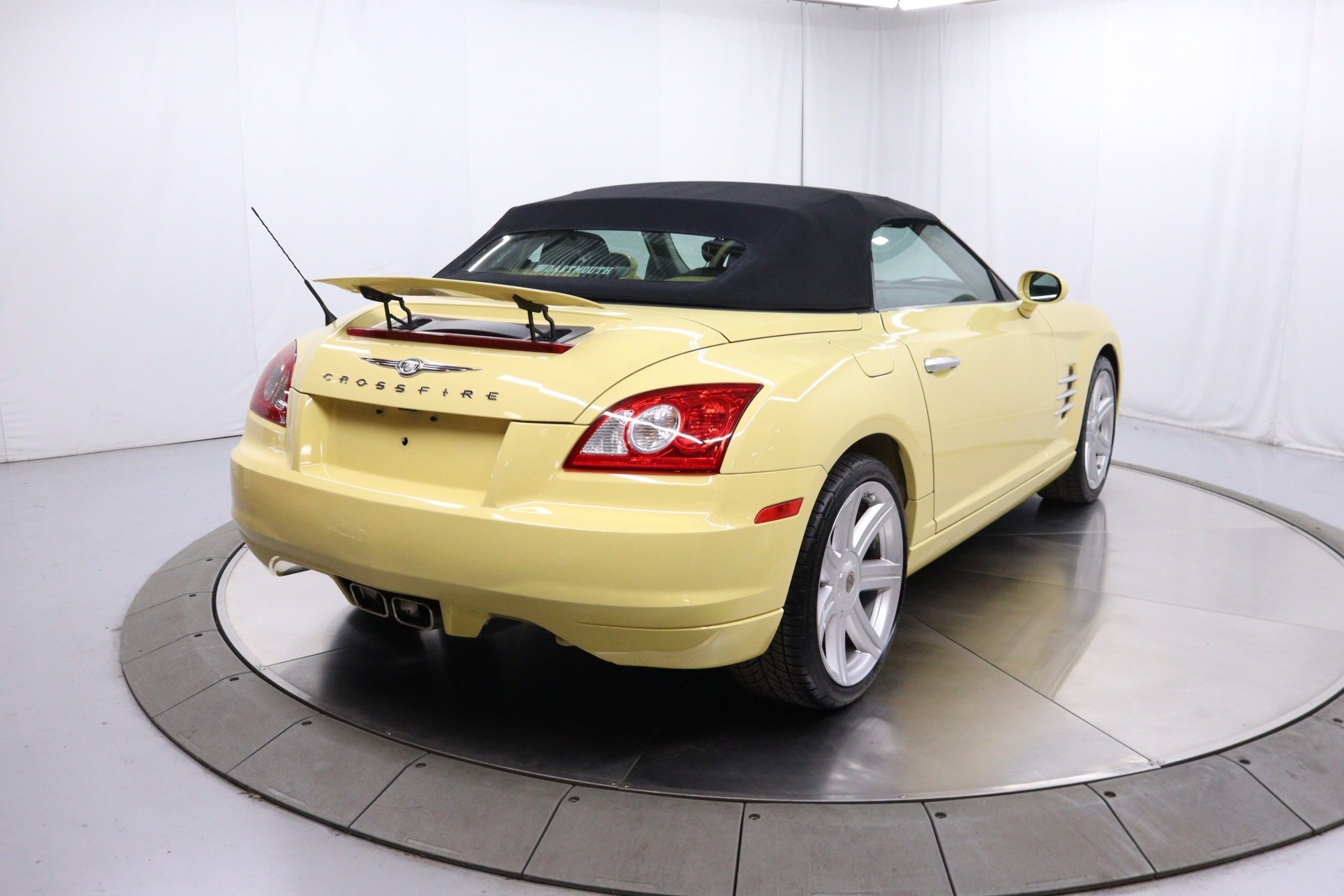 2005 Chrysler Crossfire 7