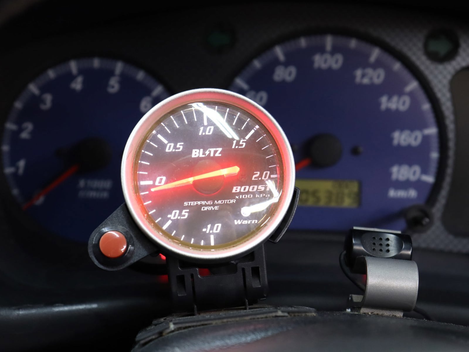 1999 Mitsubishi Lancer 11