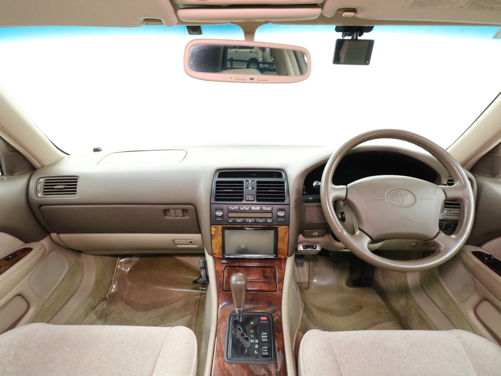 1997 Toyota Celsior 51