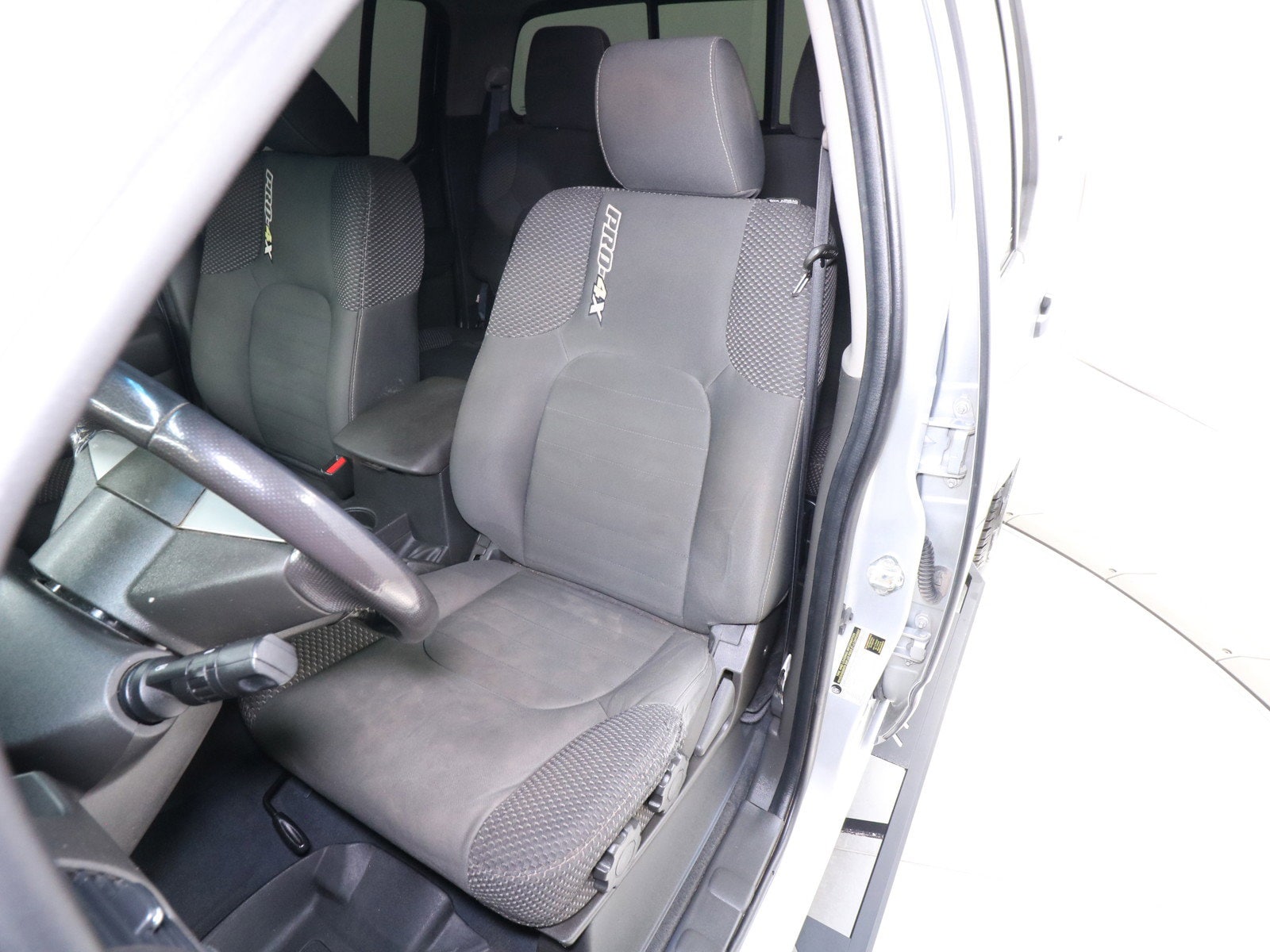 2018 Nissan Frontier 16