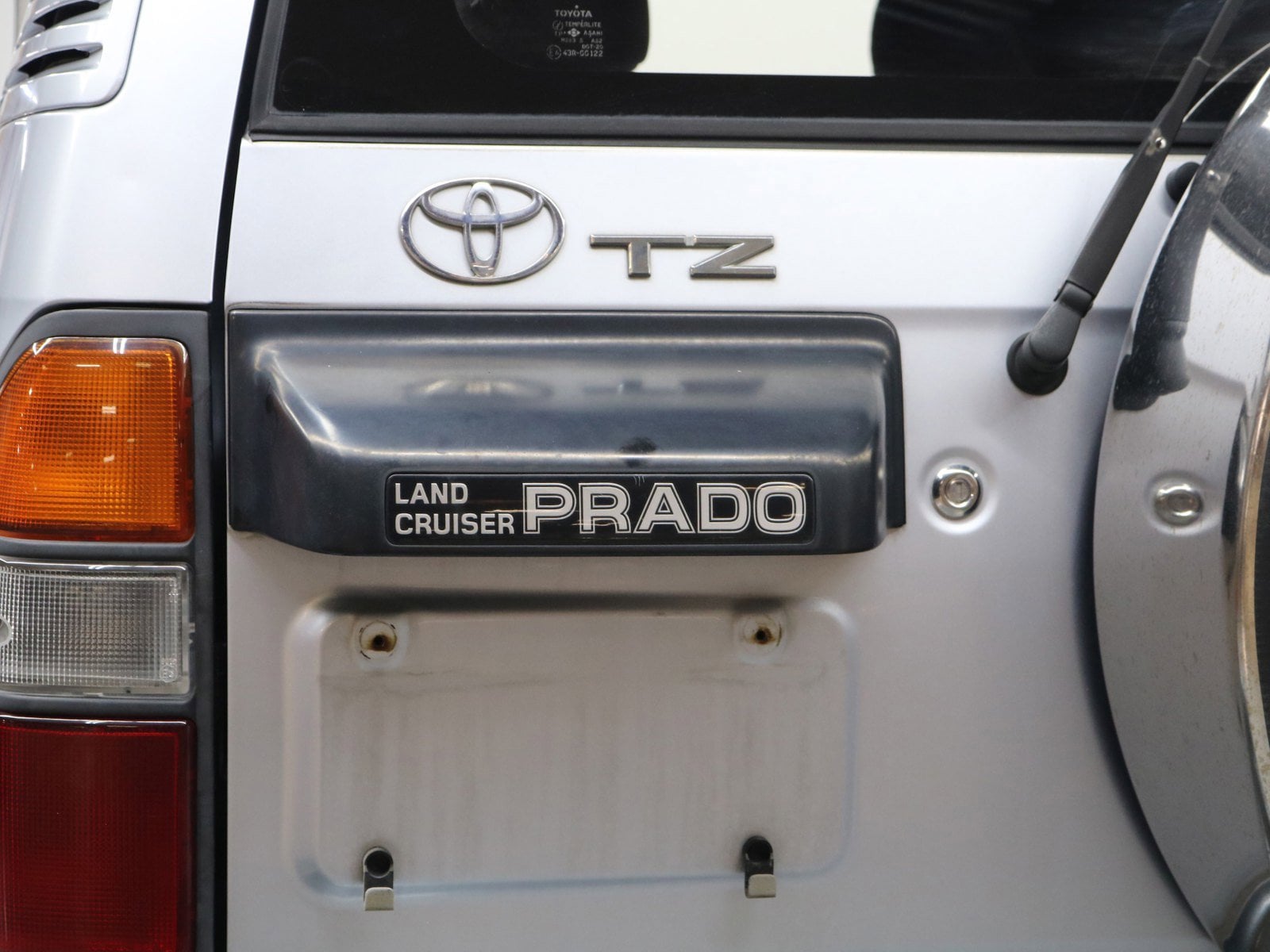 1996 Toyota Land Cruiser Prado 48