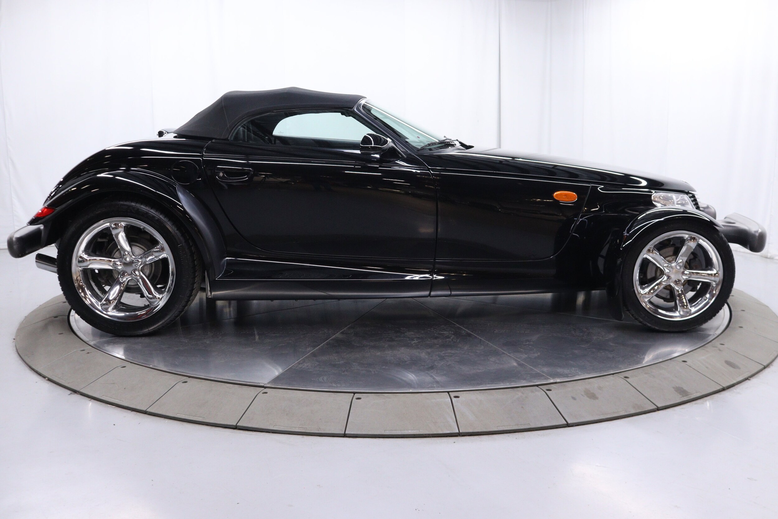 1999 Plymouth Prowler 8