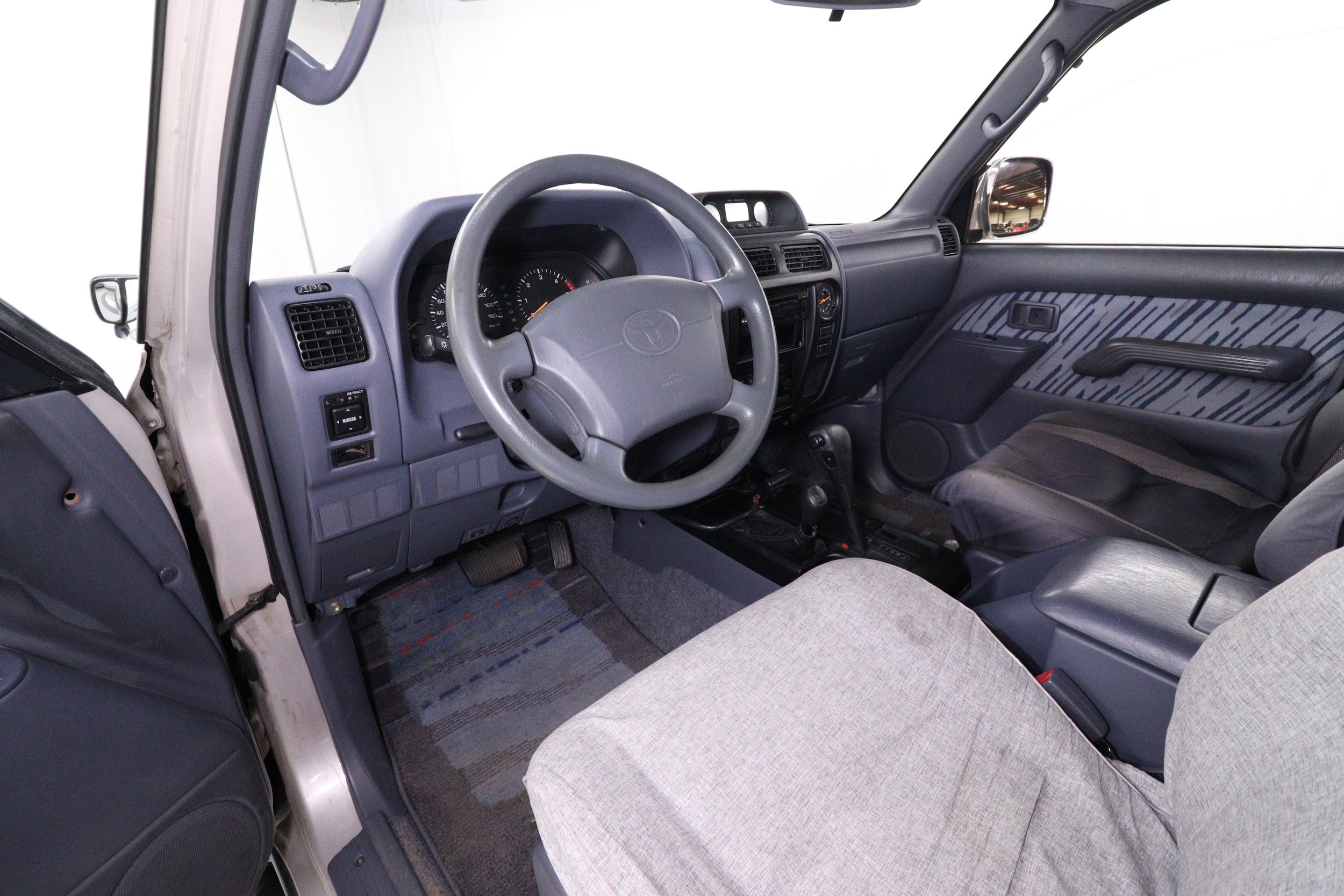 1997 Toyota Landcruiser Prado 9