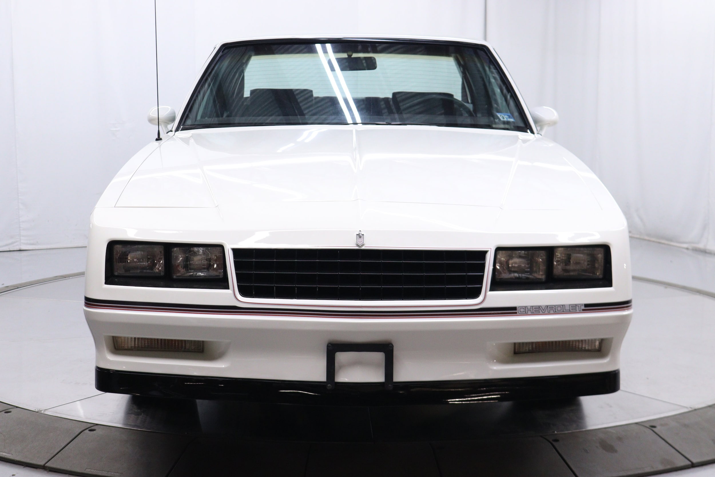 1985 Chevrolet Monte Carlo 3