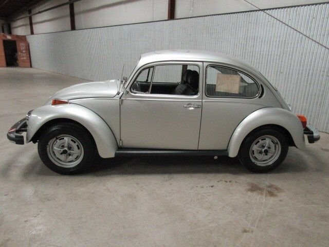 1977 Volkswagen Beetle 4