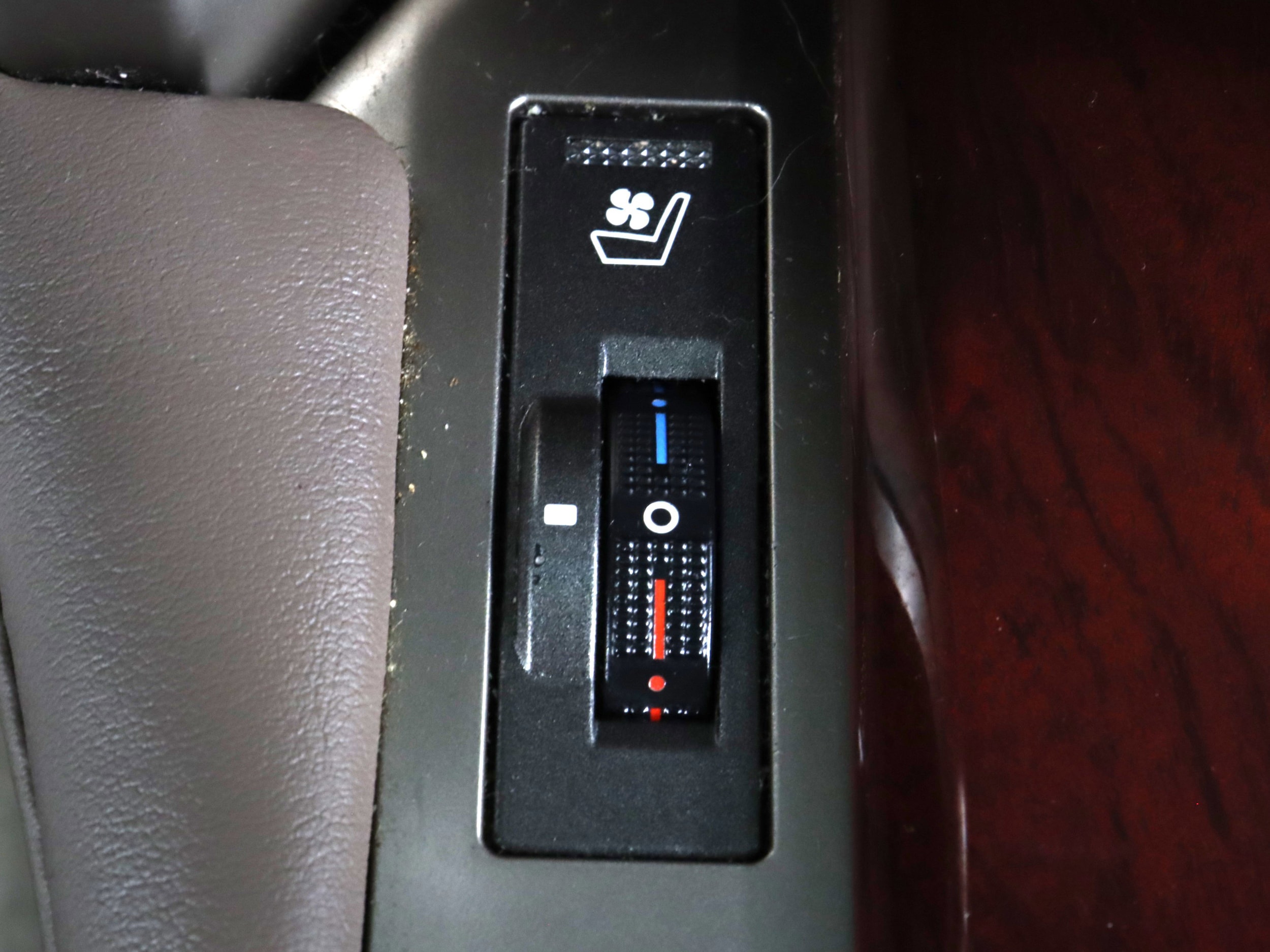 2011 Lexus GX460 57