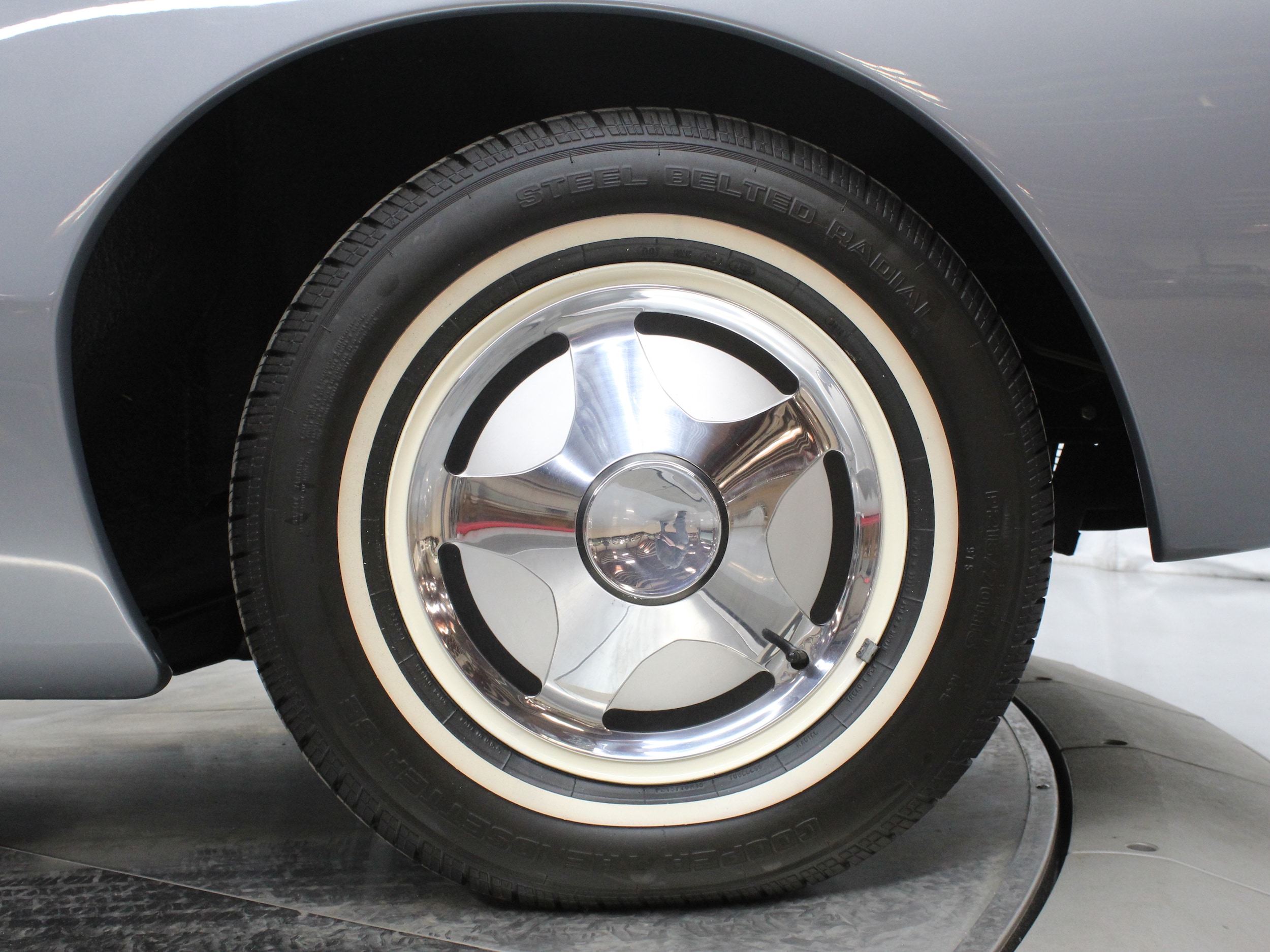 1964 Studebaker Avanti 25