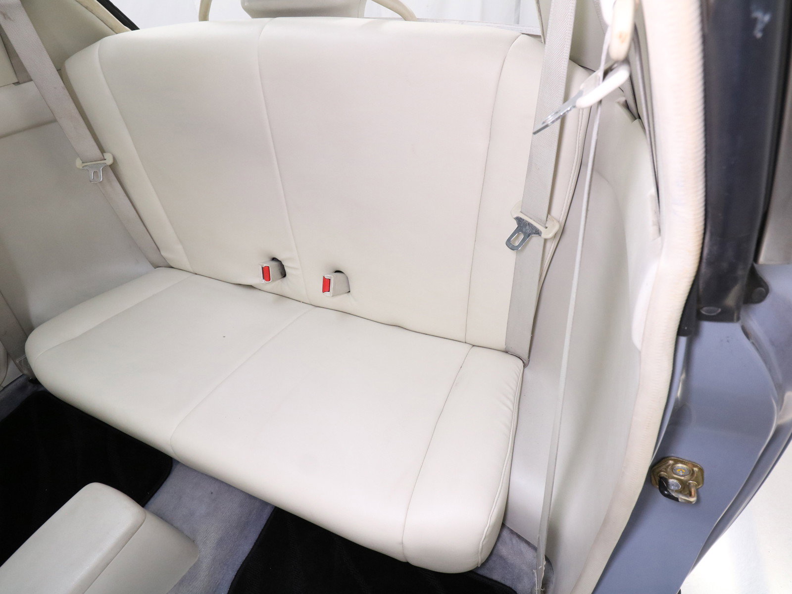 1991 Nissan Figaro 24